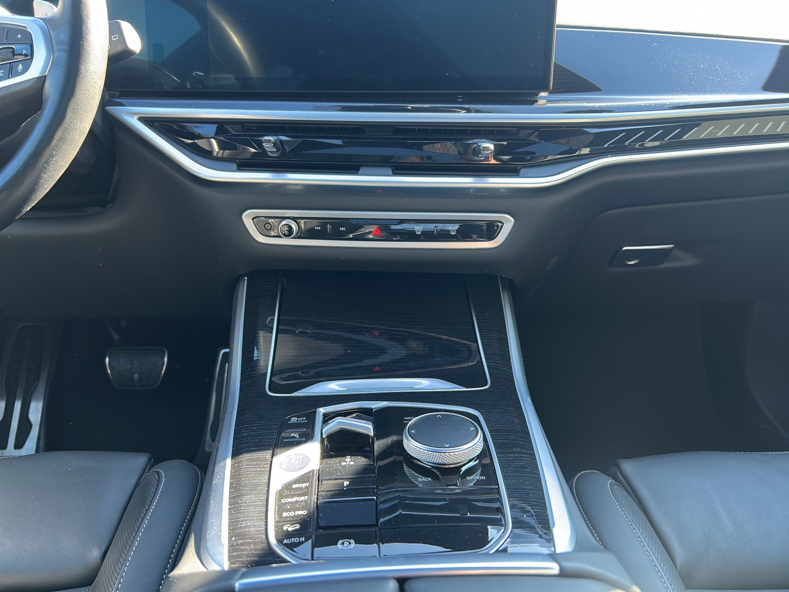 BMW X5 M60i xDrive-image-17