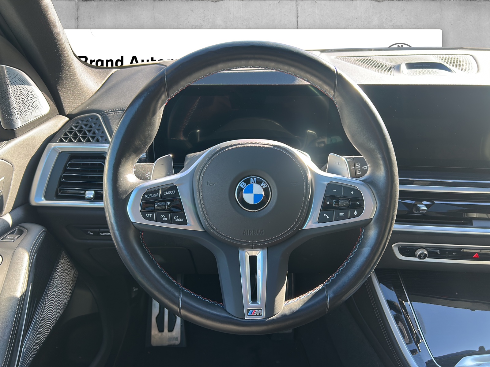 BMW X5 M60i xDrive-image-16