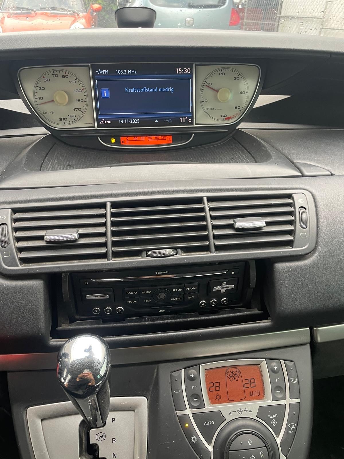 CITROEN C8 2.0 16V HDi Exclusive Automatic-image-7