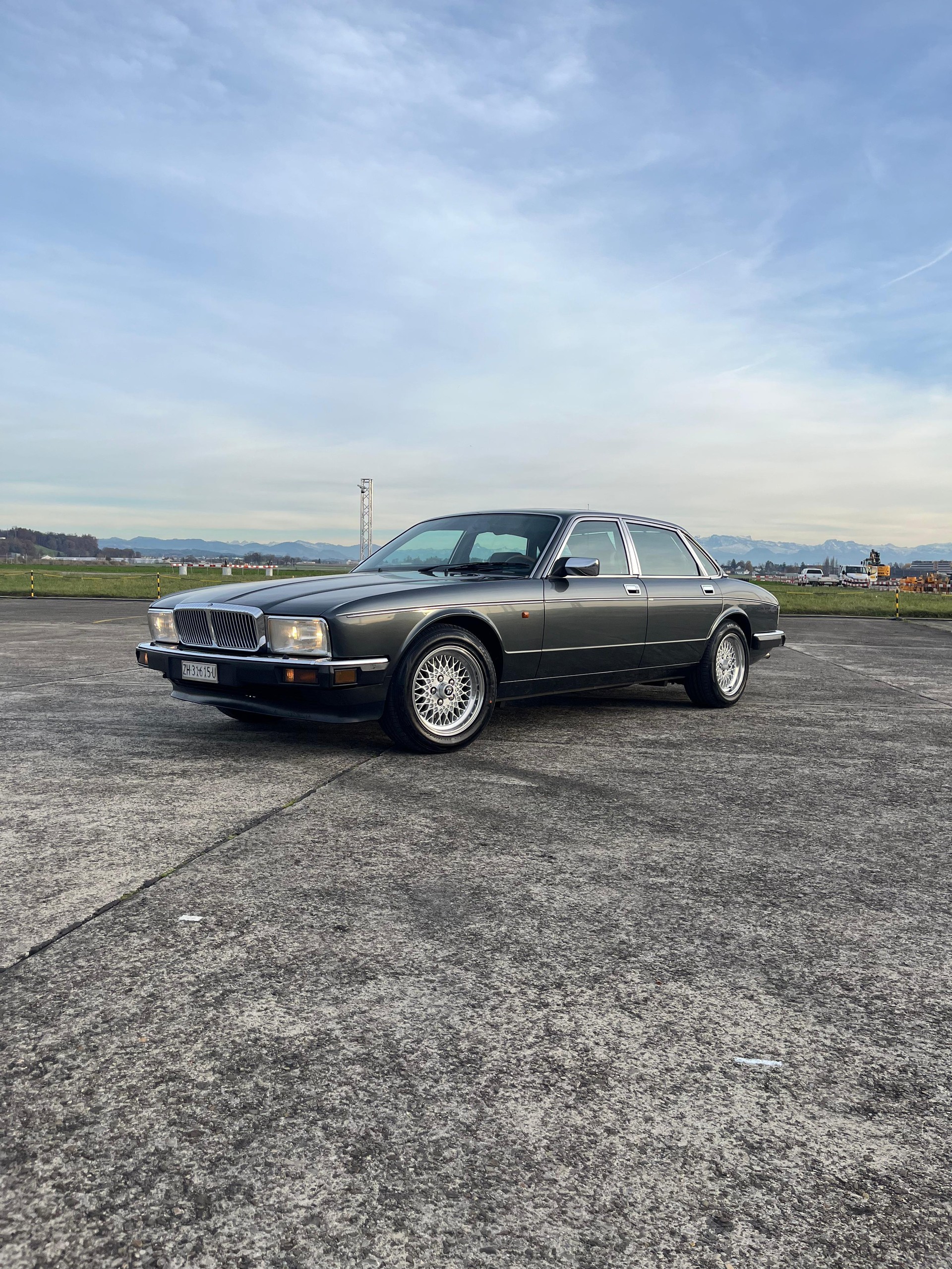DAIMLER SIX 4.0-image-5