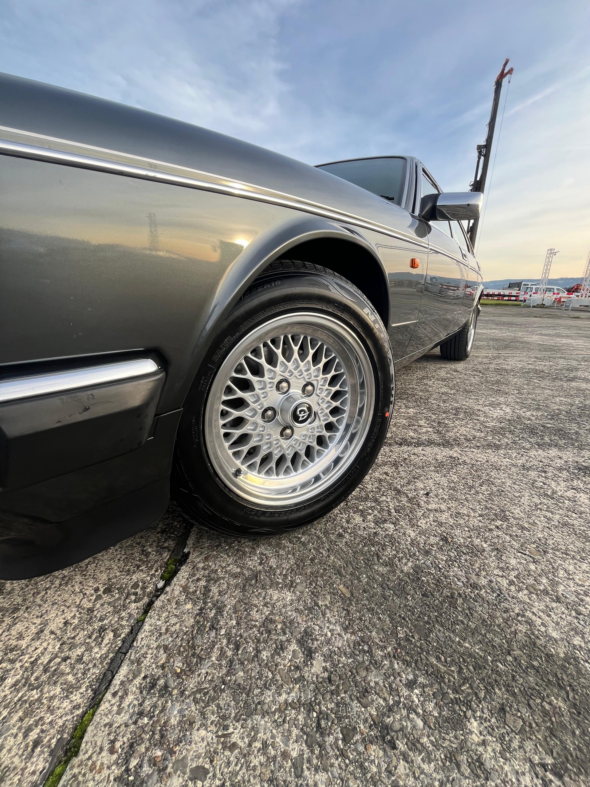 DAIMLER SIX 4.0
