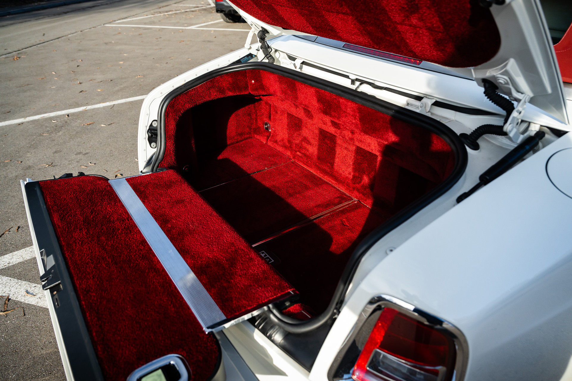 ROLLS-ROYCE Phantom Drophead-image-14