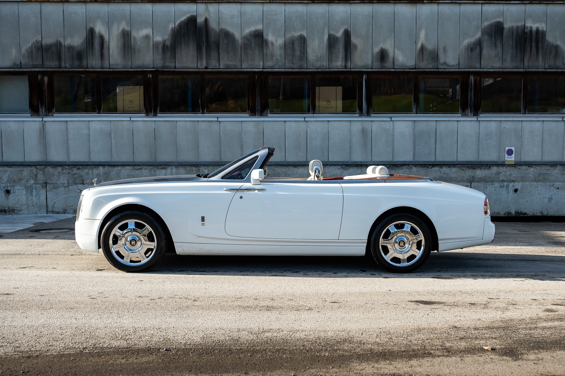 ROLLS-ROYCE Phantom Drophead-image-7