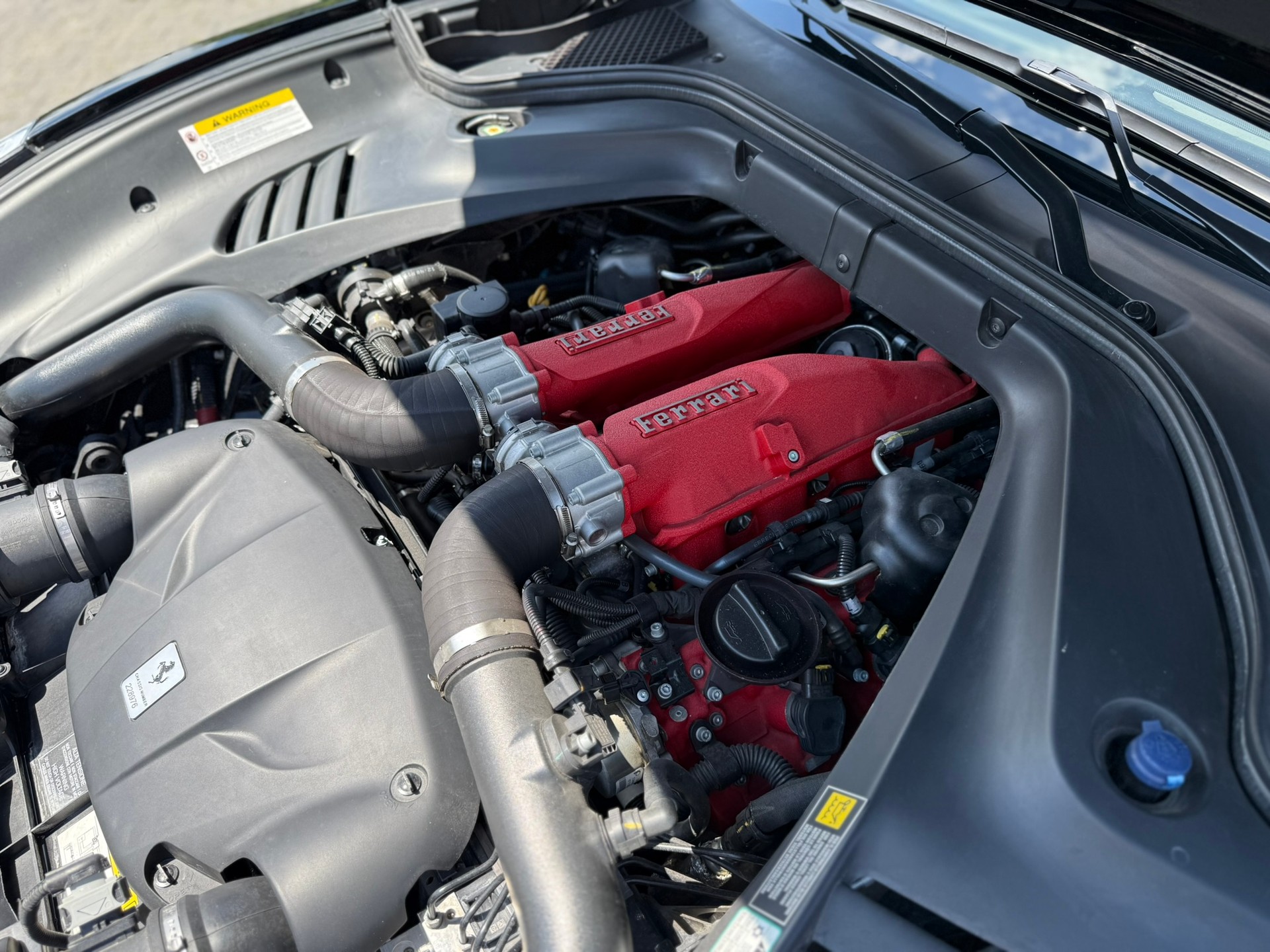 FERRARI California 3.9 V8 T-image-15