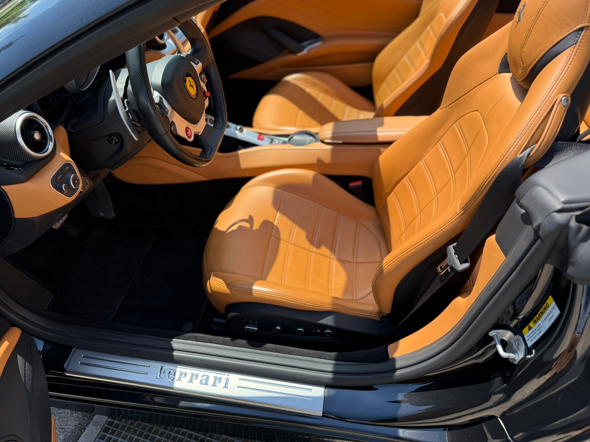 FERRARI California 3.9 V8 T-image-11