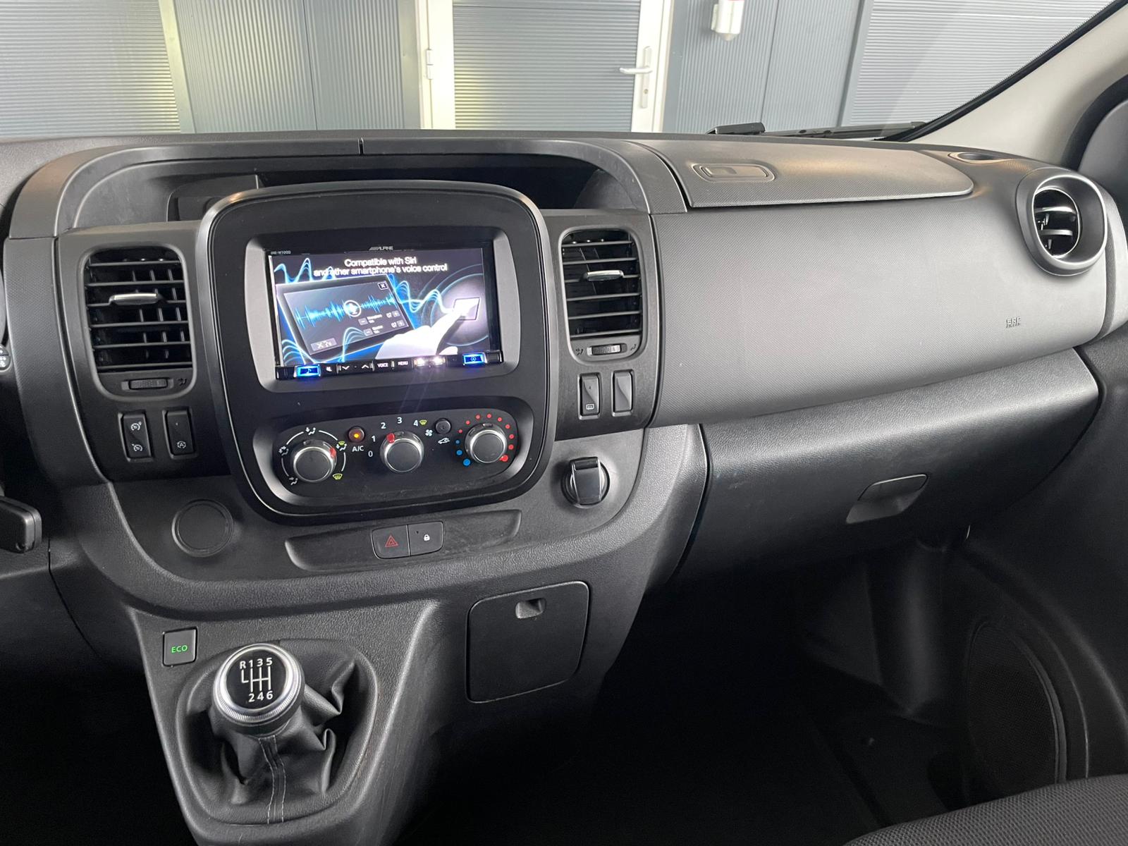 RENAULT Trafic Kaw. 3.0 t L1 H1 2.0 dCi 120 Business-image-9