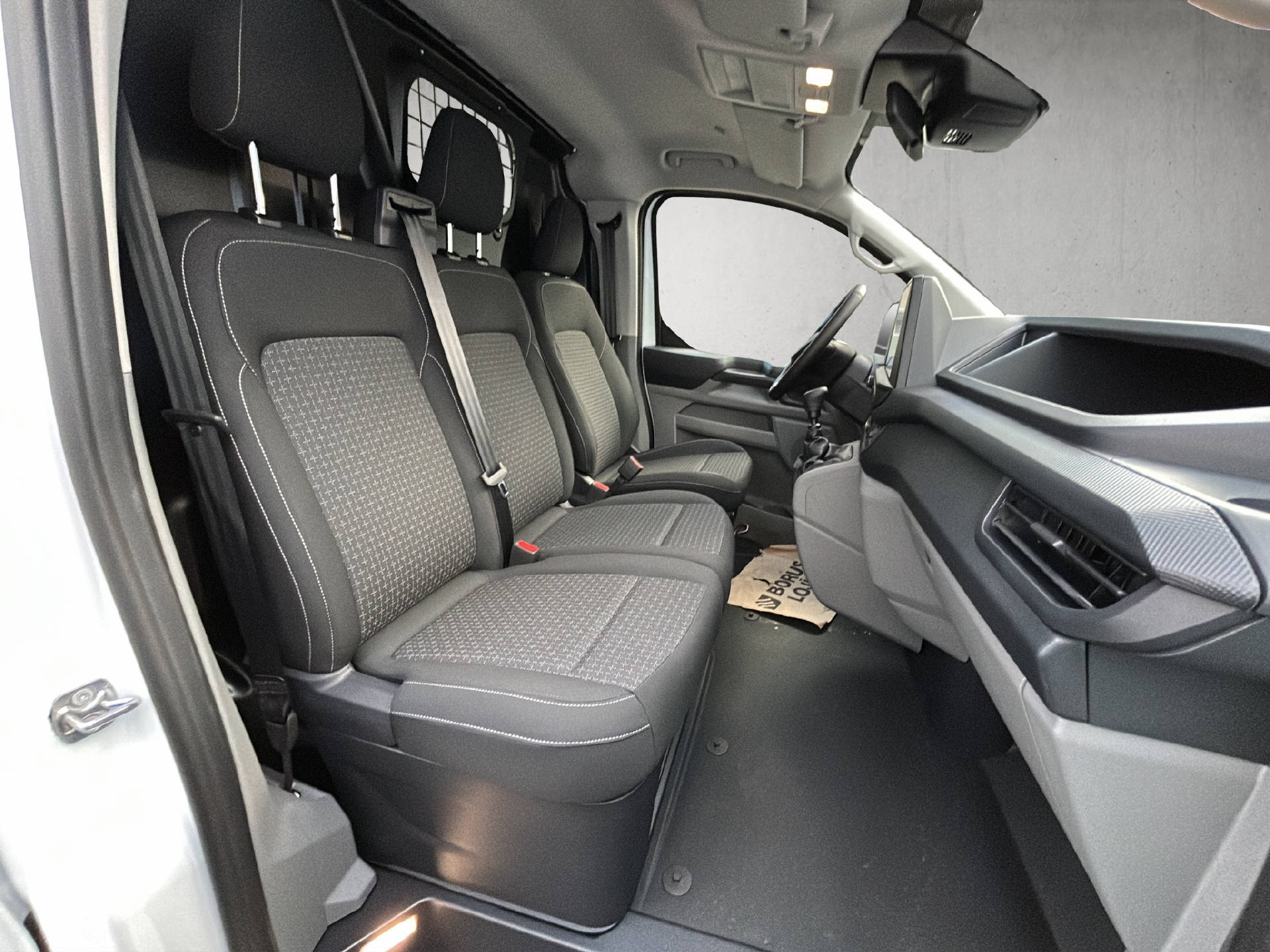 FORD Transit Custom Van 280 L1 2.0 EcoBlue 136 Trend-image-18