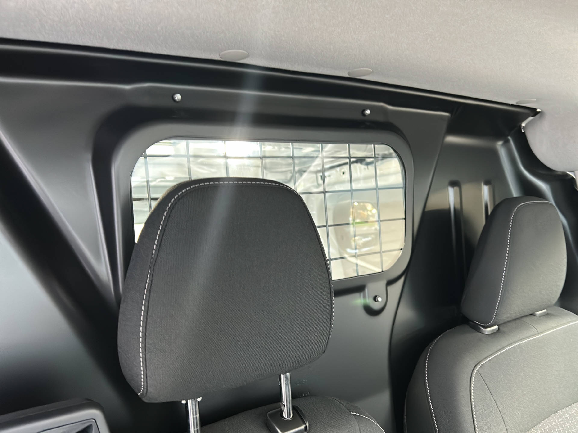 FORD Transit Custom Van 280 L1 2.0 EcoBlue 136 Trend-image-26