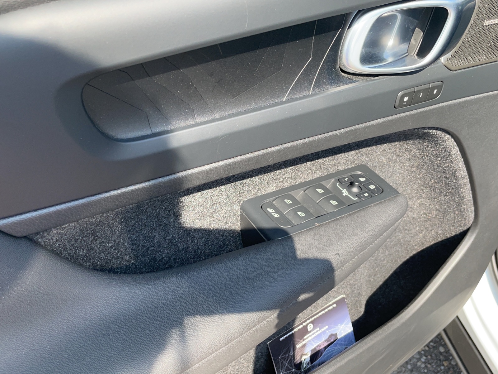 VOLVO C40 P8 Twin Recharge Ultimate AWD-image-13