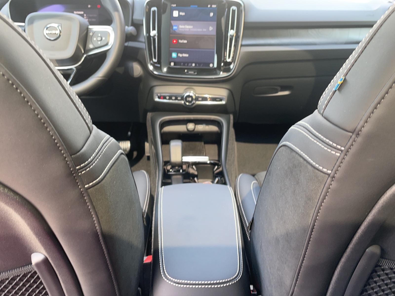 VOLVO C40 P8 Twin Recharge Ultimate AWD-image-7