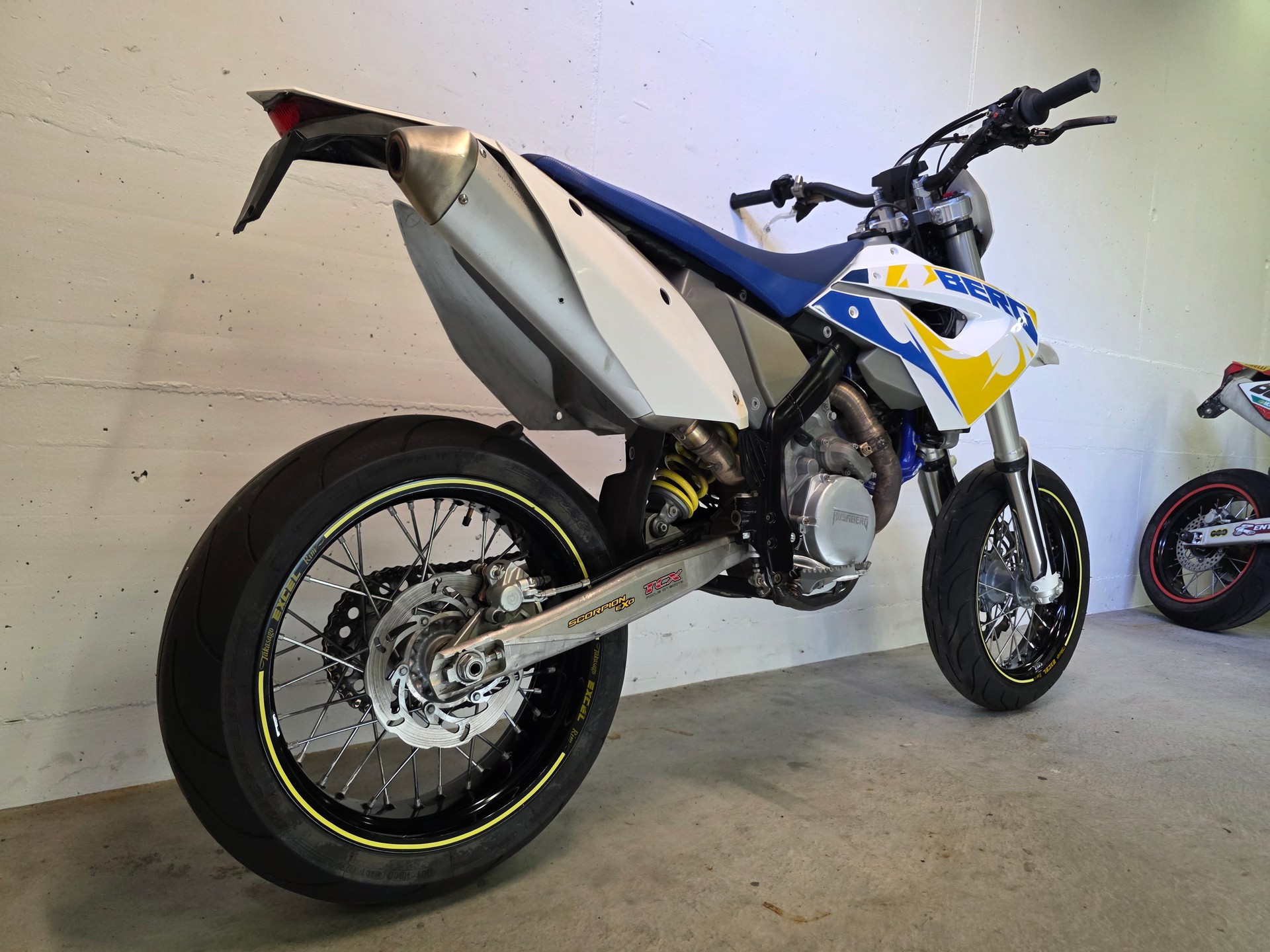 HUSABERG FS 570 Supermoto E-Start-image-1