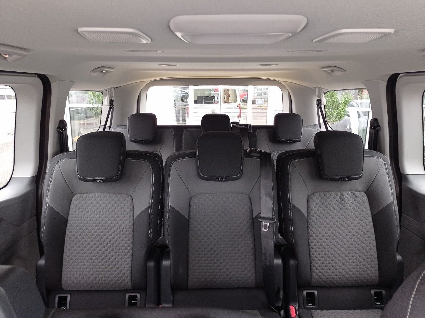 VW Caravelle 2.0 TDI Aut.8 4 Motion-image-15