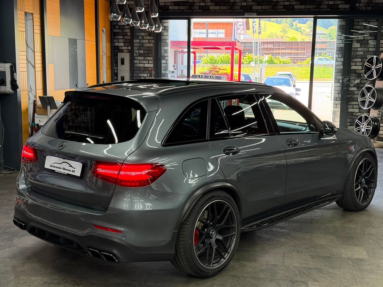 MERCEDES-BENZ MERCEDES-BENZ GLC 63 AMG Gray Limited All Black 510PS Performance 4Matic 9G-Tronic-image-4
