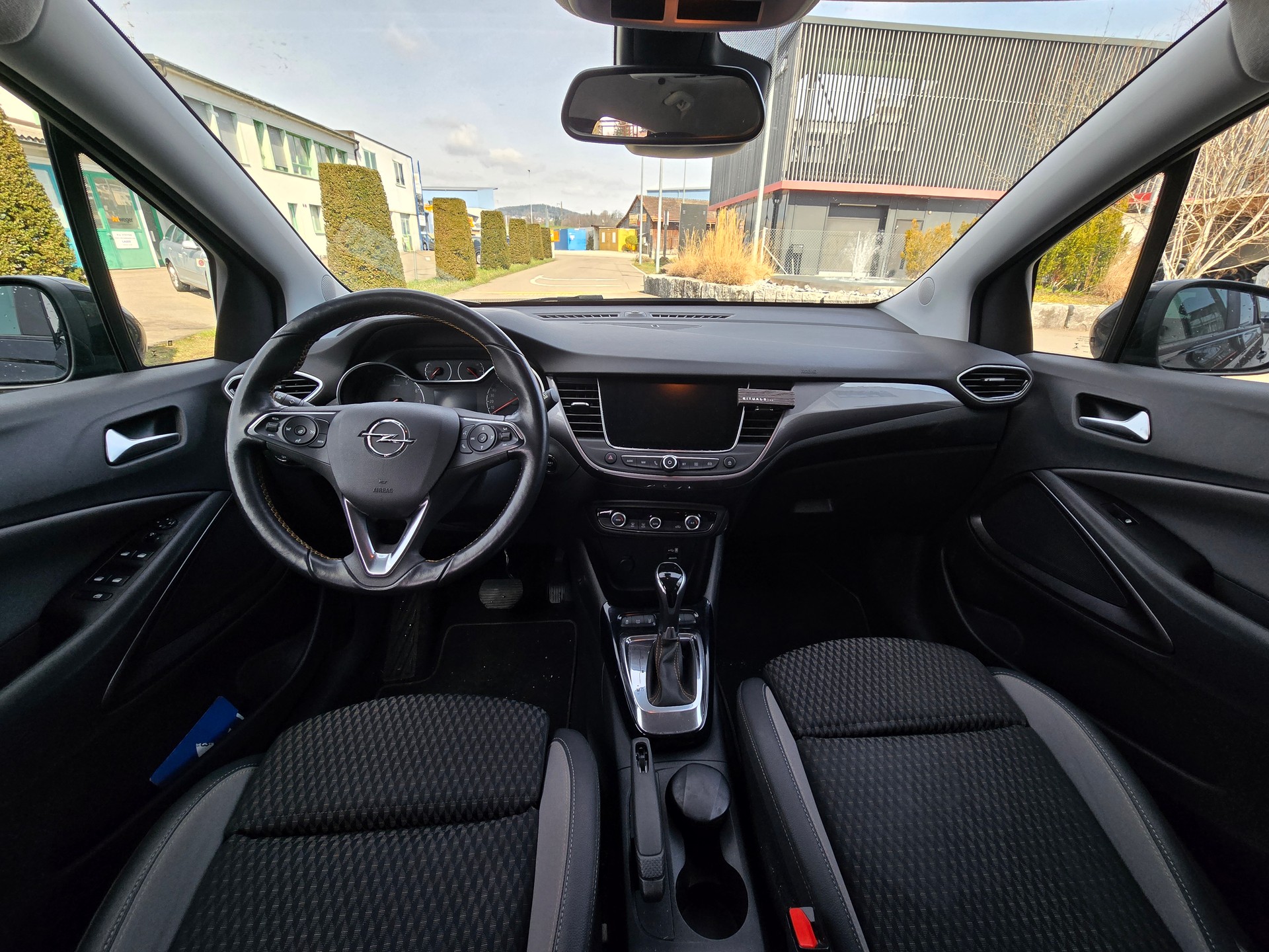 OPEL Crossland X 1.2i Ultimate Automatik-image-9