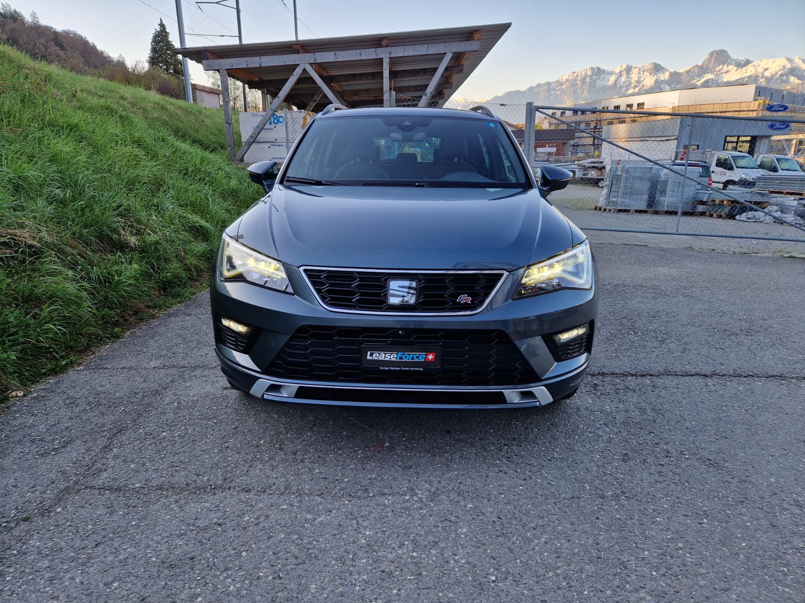 SEAT Ateca 2.0 TSI FR 4Drive DSG-showroom-element-1