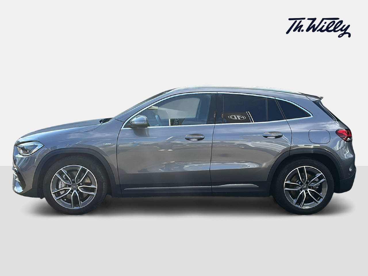MERCEDES-BENZ GLA 35 AMG 4matic-showroom-element-1