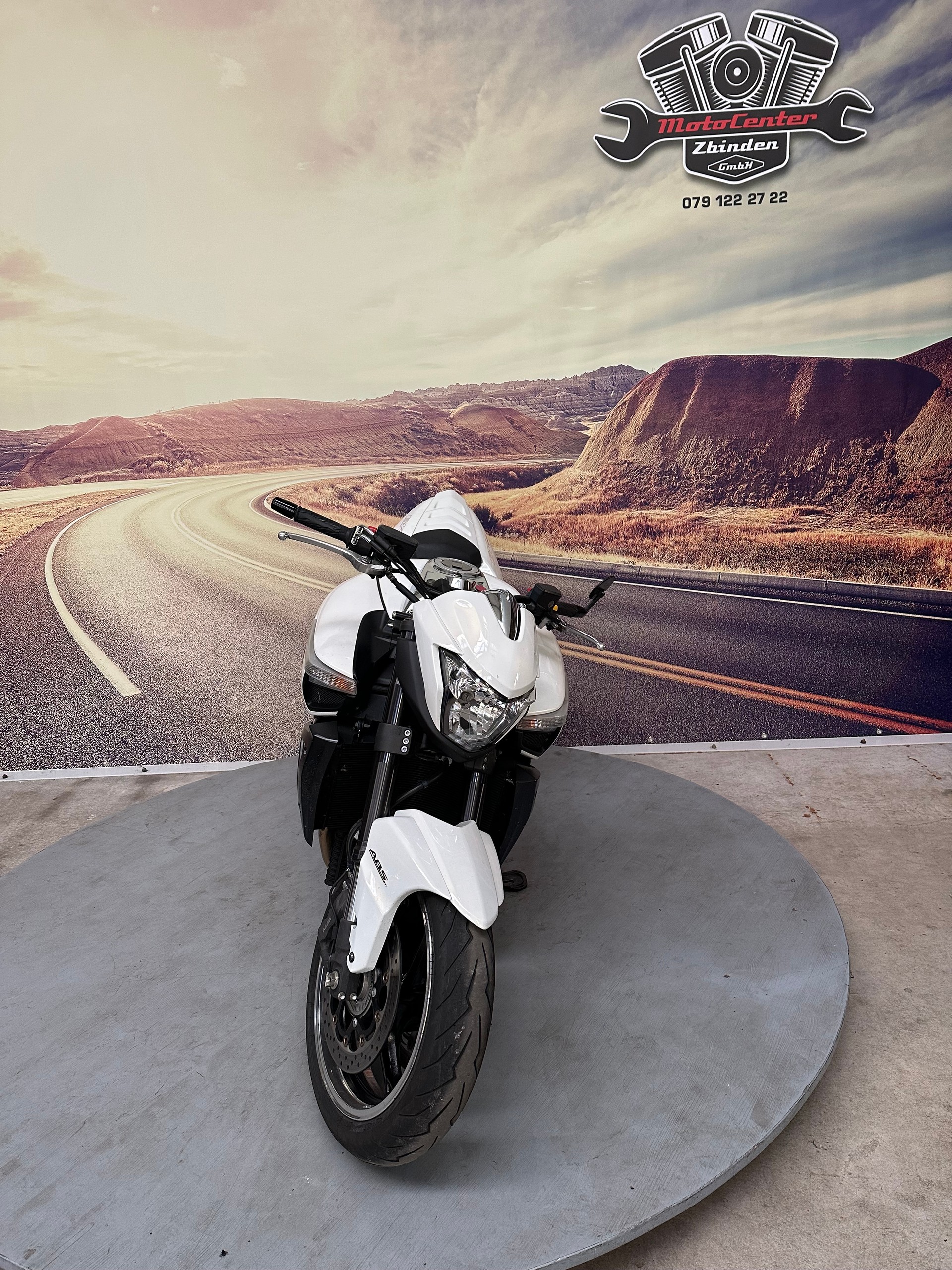 SUZUKI GSX 1300 B-King-image-2