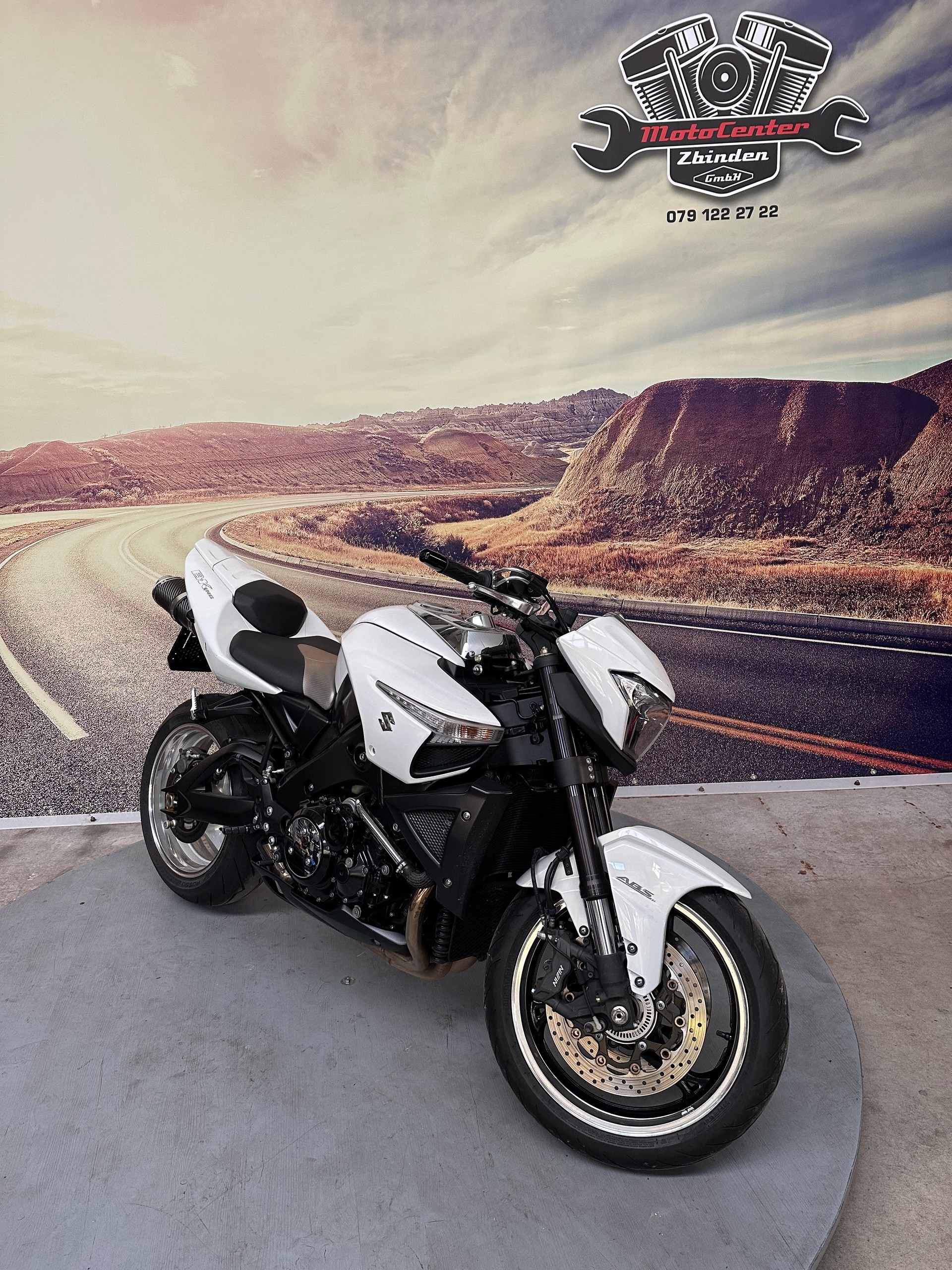SUZUKI GSX 1300 B-King-image-1