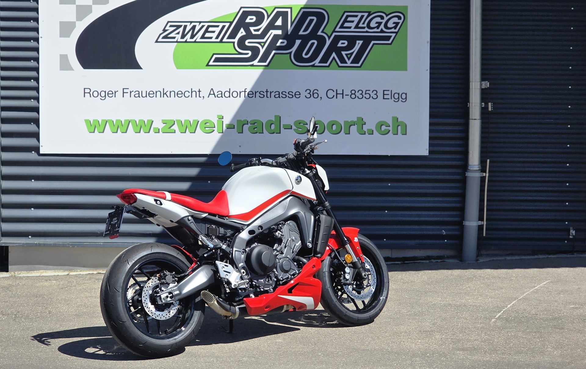 YAMAHA MT-09-image-1