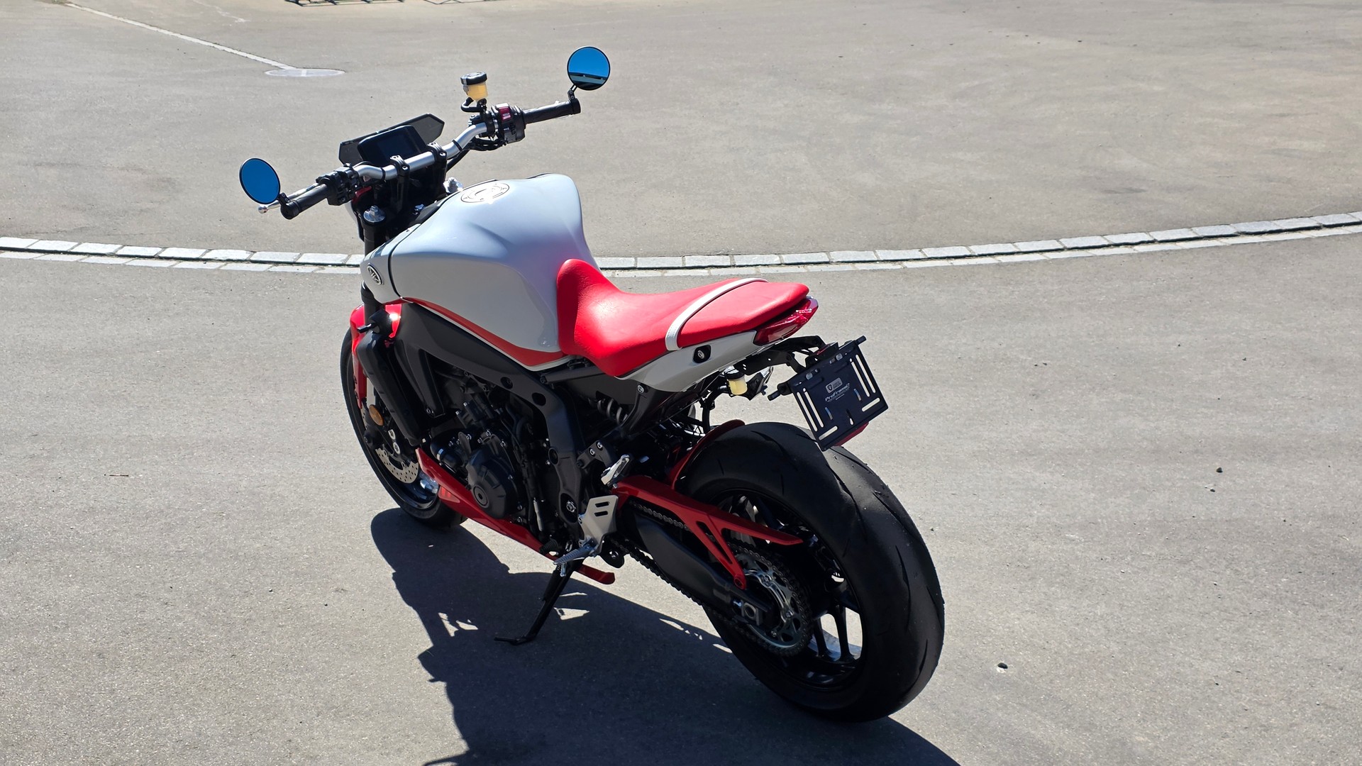 YAMAHA MT-09-image-7