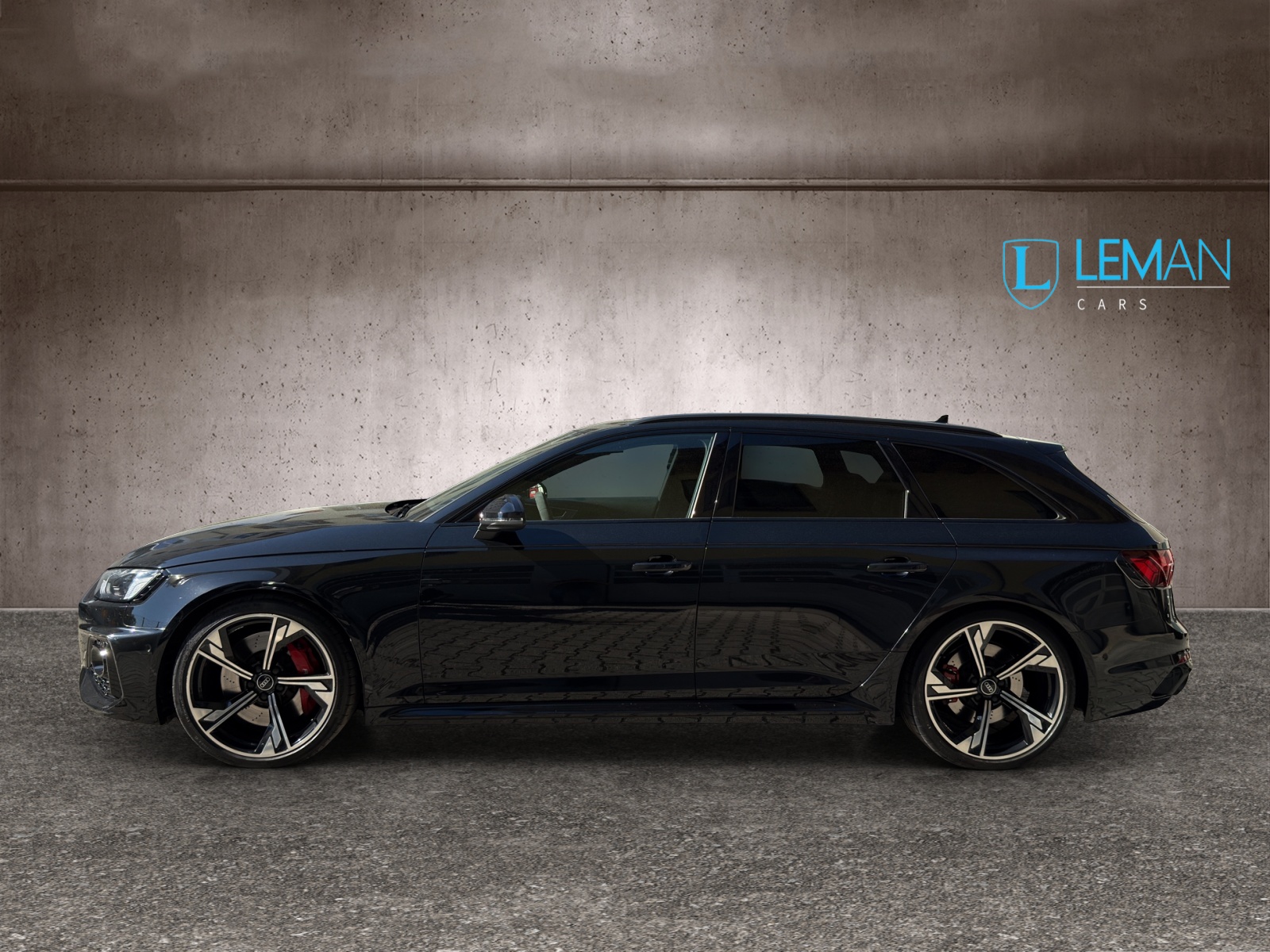 AUDI RS4 Avant quattro tiptronic-image-8