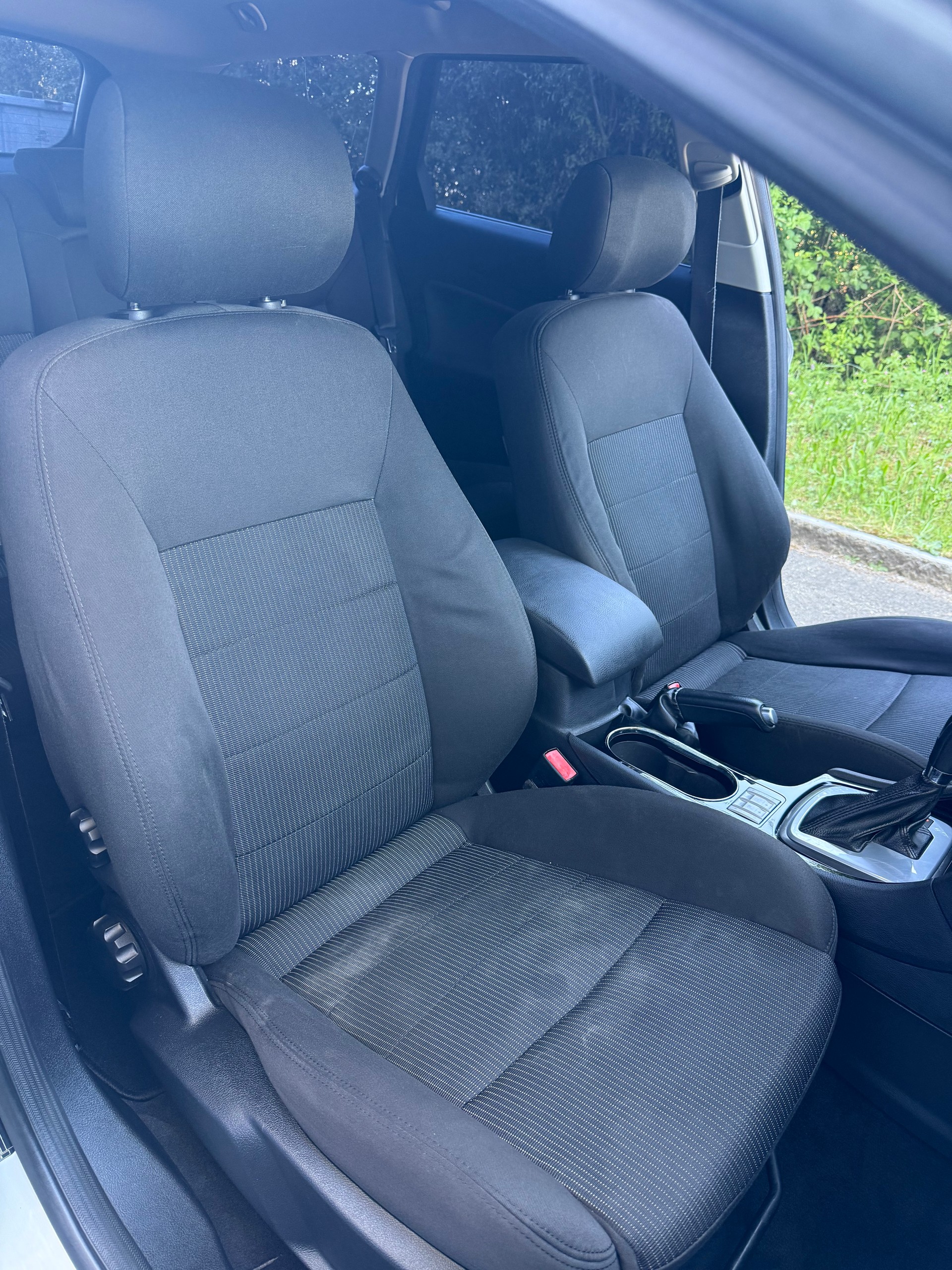FORD Mondeo 2.0 TDCi 16V Titanium Automatic-image-11