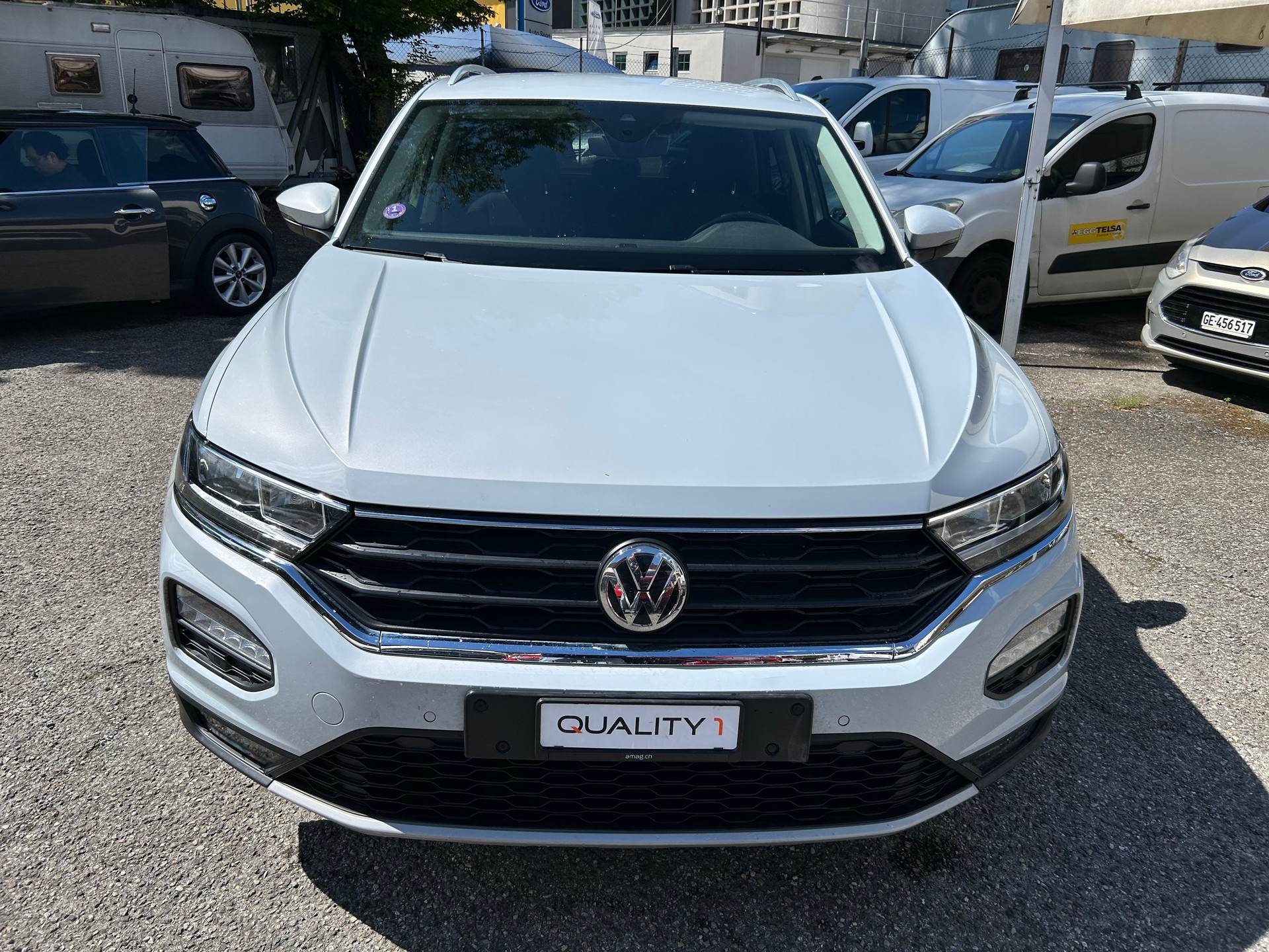 VW T-Roc 1.5 TSI EVO Advance-image-1