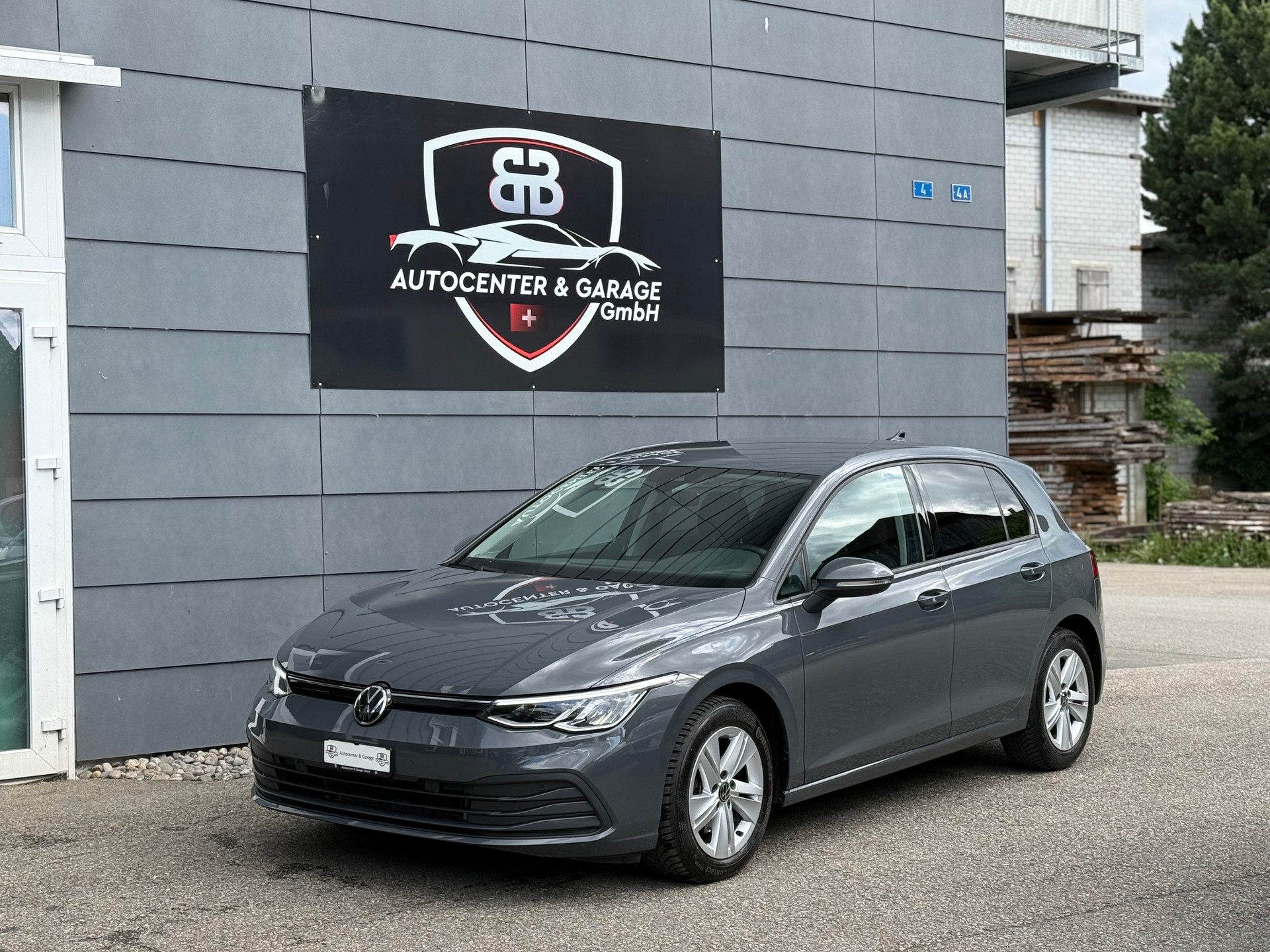 VW Golf 2.0 TDI Style DSG-showroom-element-1
