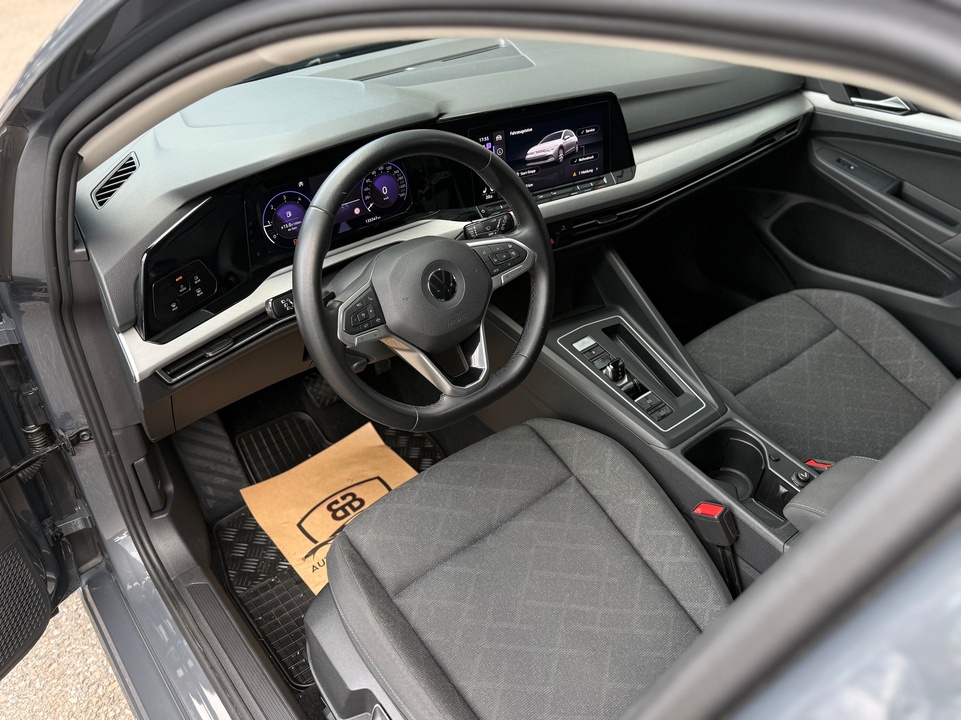 VW Golf 2.0 TDI Style DSG-image-10