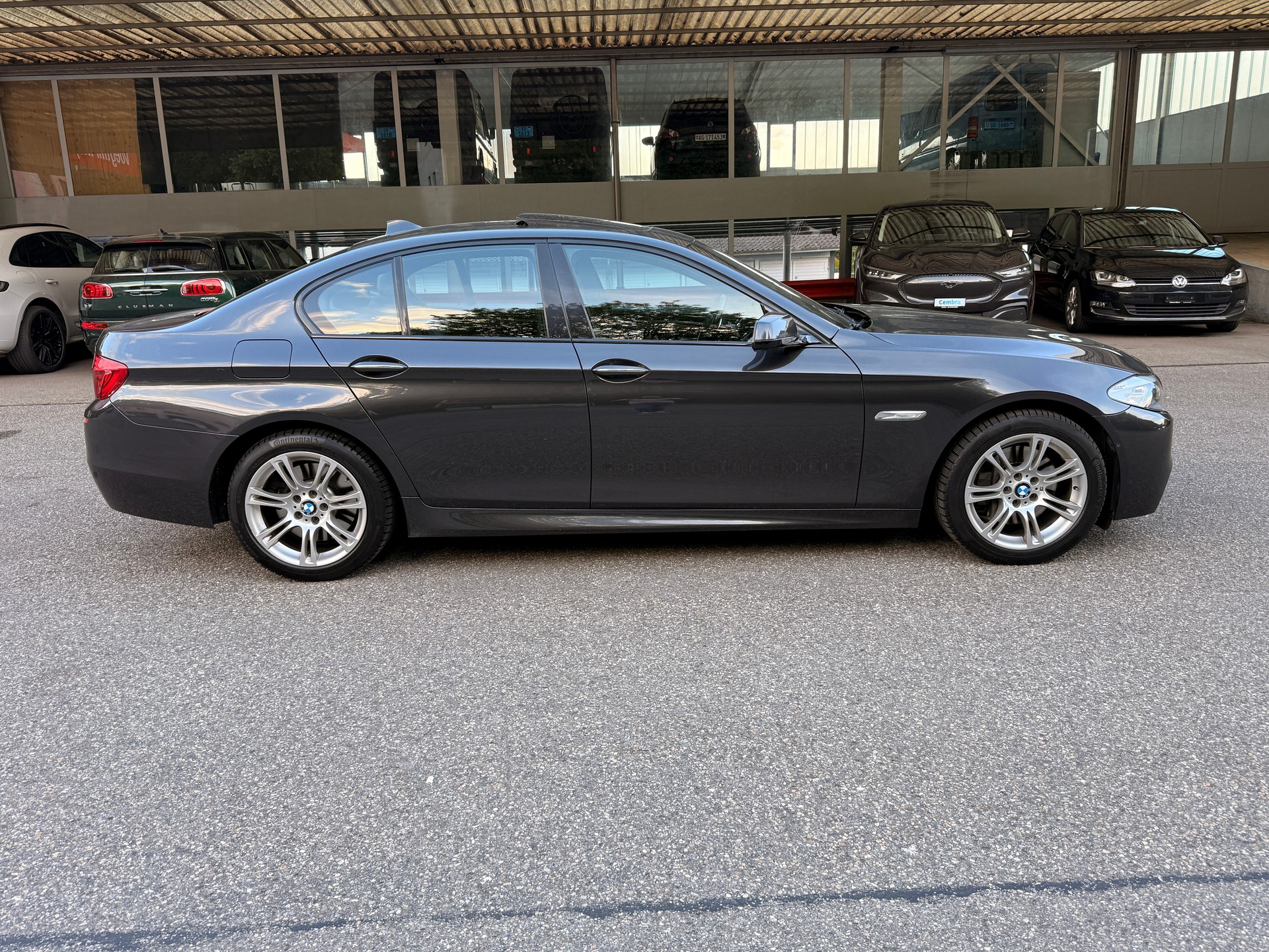BMW 535d xDrive Steptronic M-PAKET-showroom-element-3