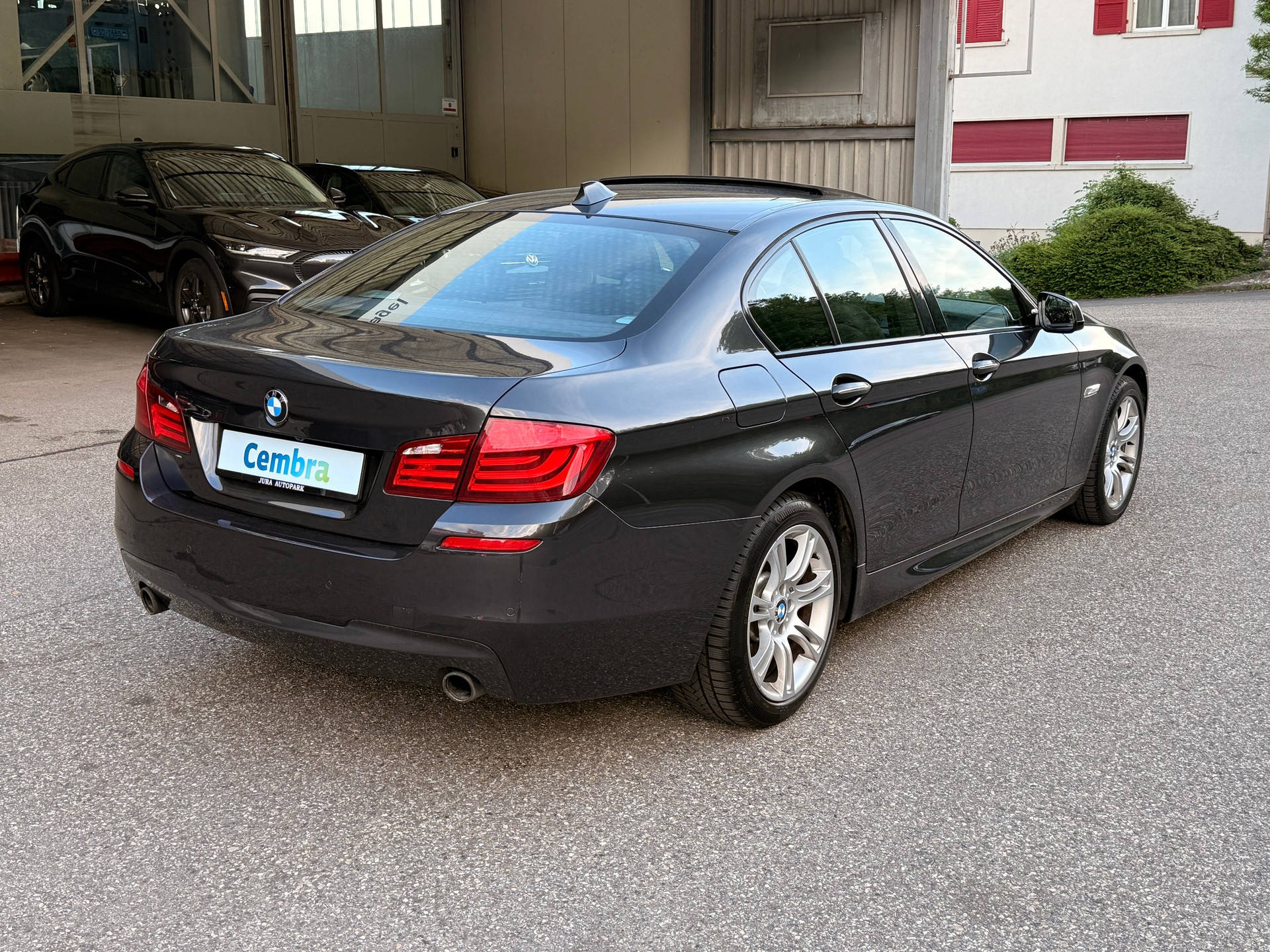 BMW 535d xDrive Steptronic M-PAKET-image-4