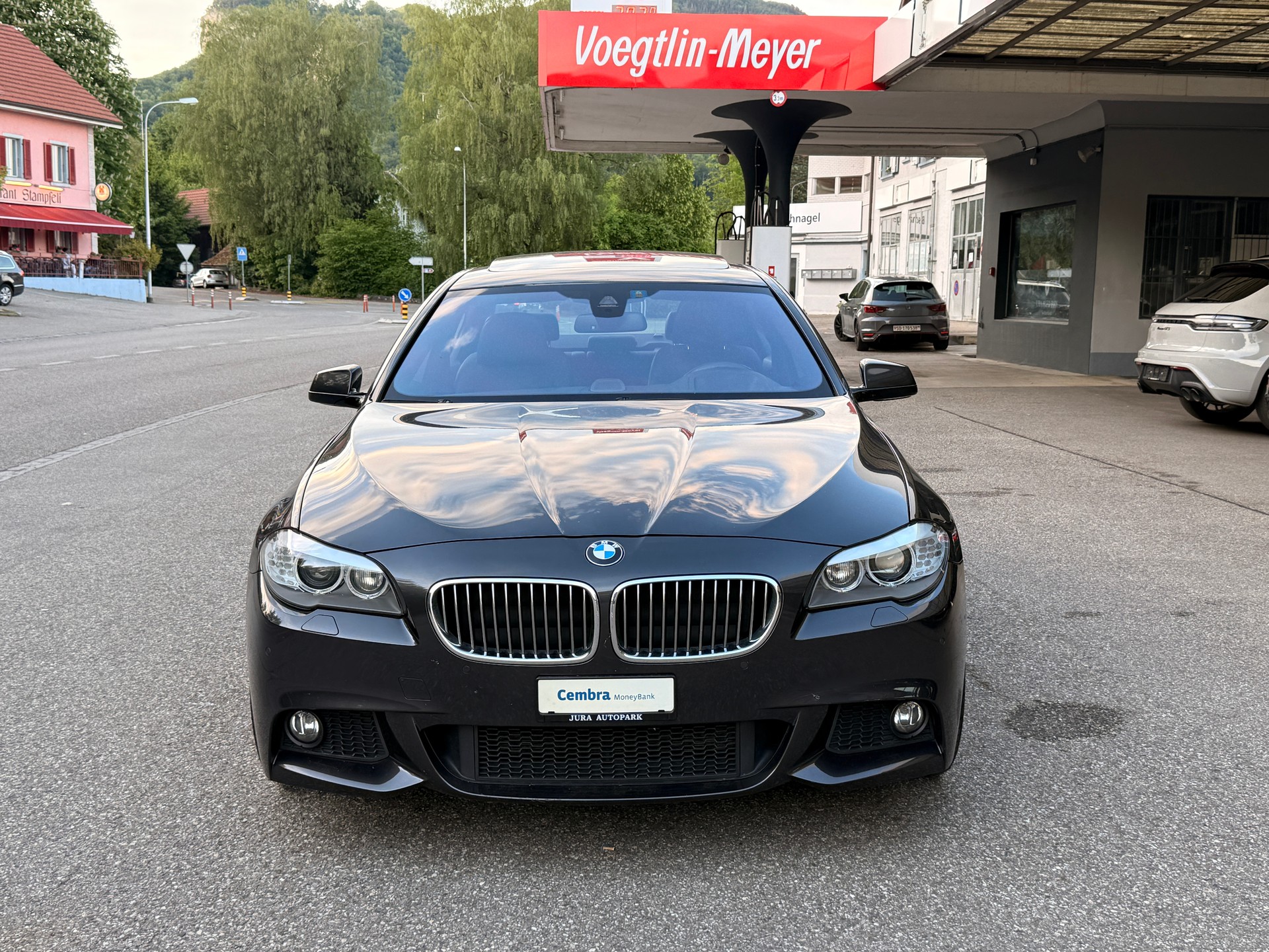 BMW 535d xDrive Steptronic M-PAKET-showroom-element-1