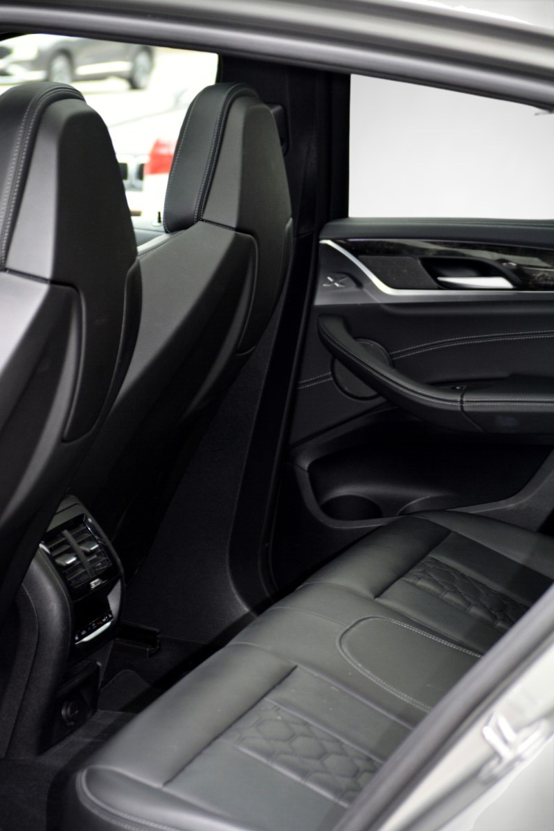 BMW X4M M Competition Steptronic Frisch ab MFK-image-10