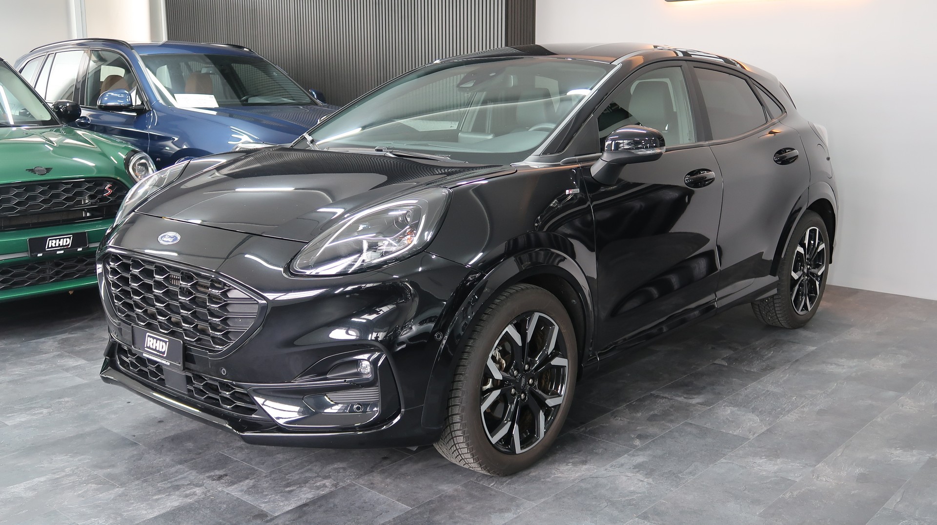 FORD Puma 1.0 MHEV ST-Line X Automat / CH / MFK / GARANTIE-showroom-element-1