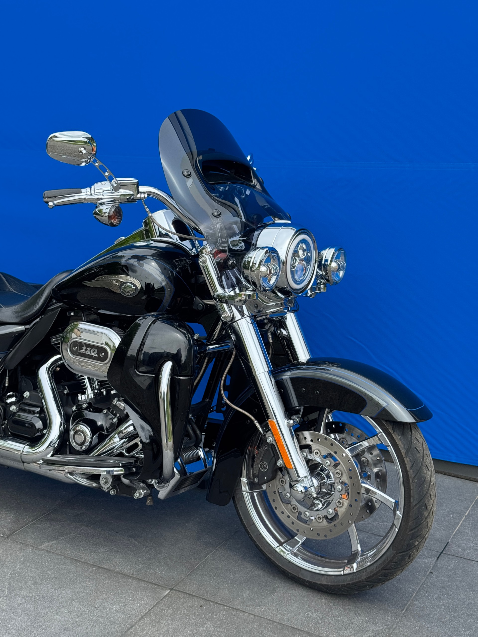 HARLEY-DAVIDSON FLHRSE5 Road King ABS CVO Screamin Eagle Anniv.-showroom-element-1