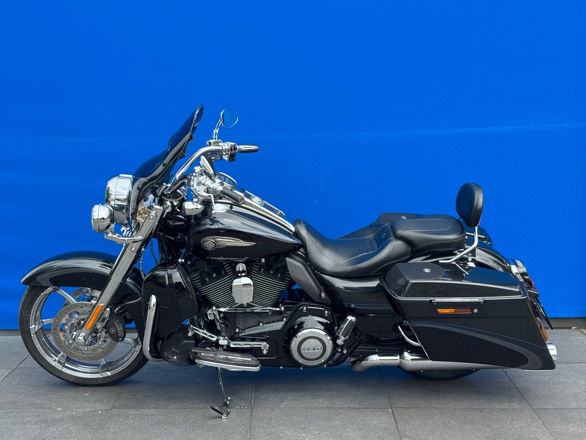 HARLEY-DAVIDSON FLHRSE5 Road King ABS CVO Screamin Eagle Anniv.-image-7