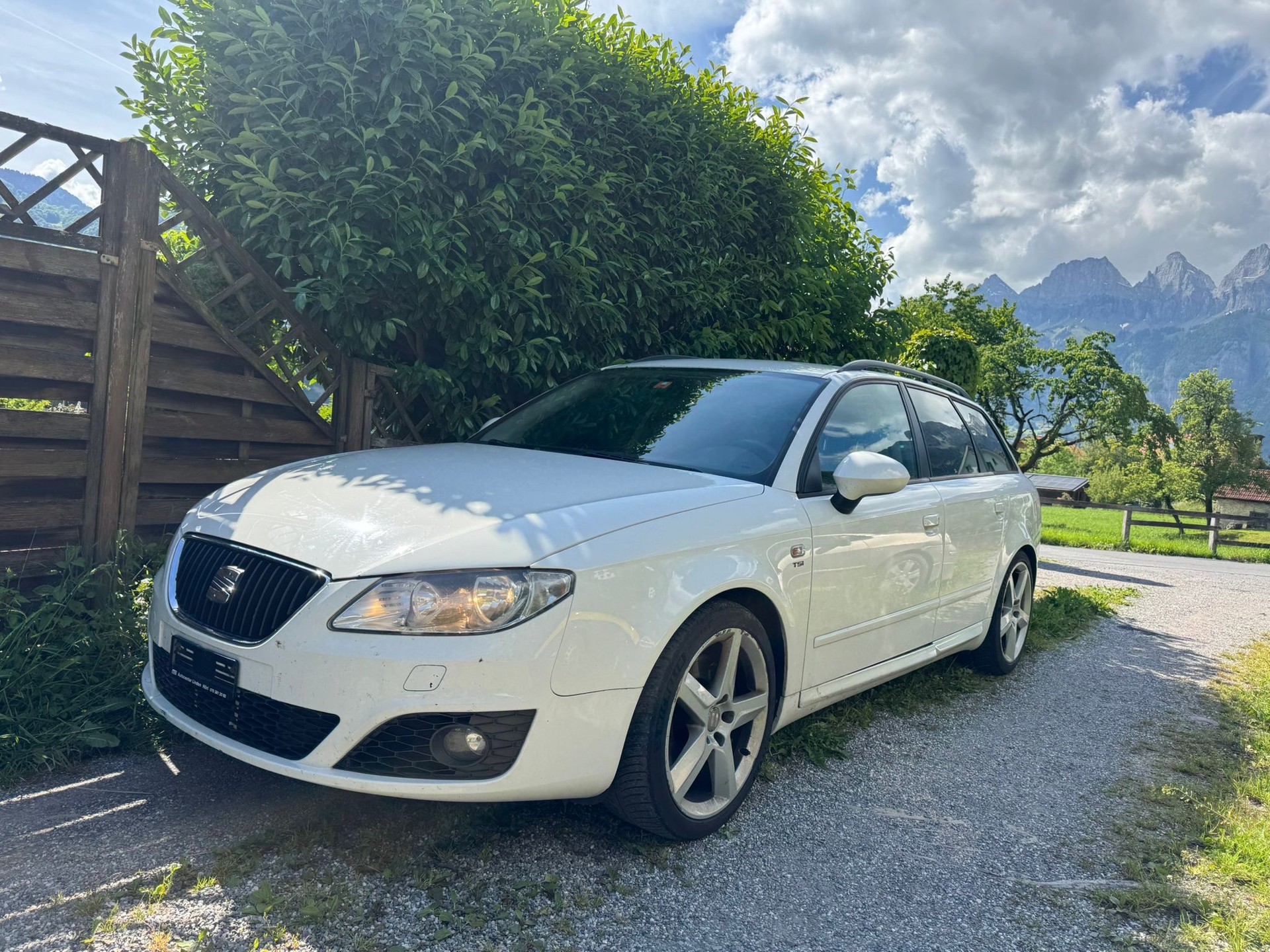 SEAT Exeo ST 2.0 TSI Sport-image-1
