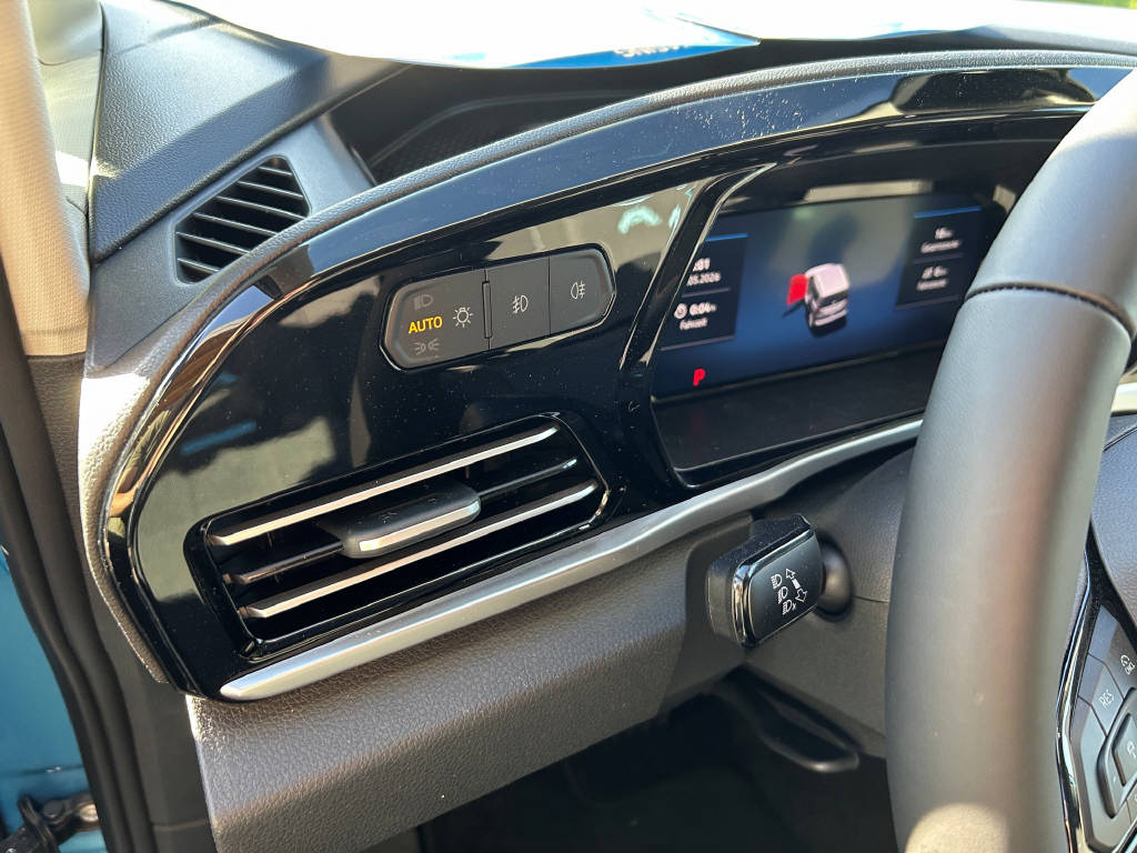 FORD TOURNEO CONNECT Grand 1.5 EcoBoost 150 Active PHEV-image-13
