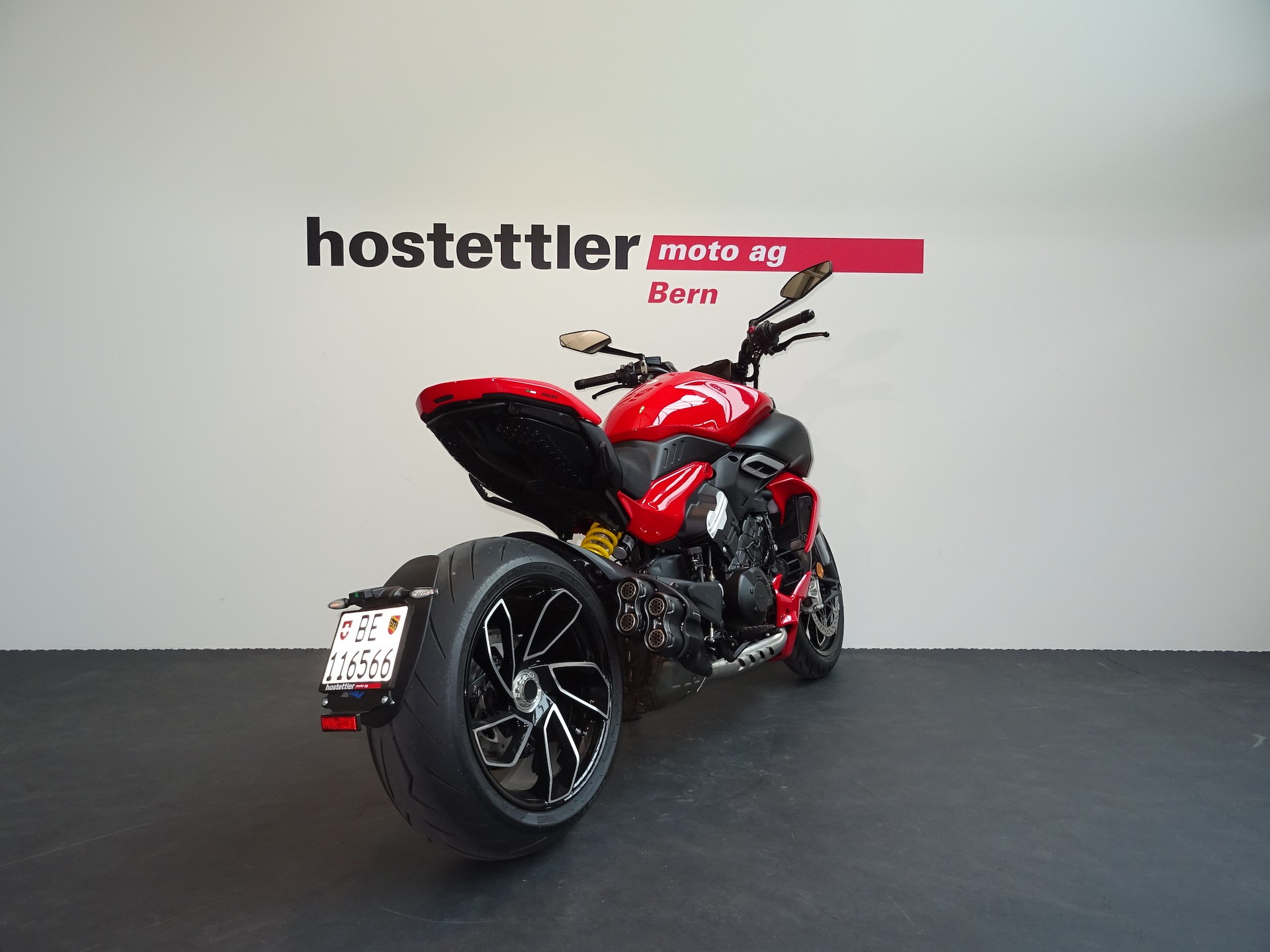 DUCATI Diavel V4-image-3
