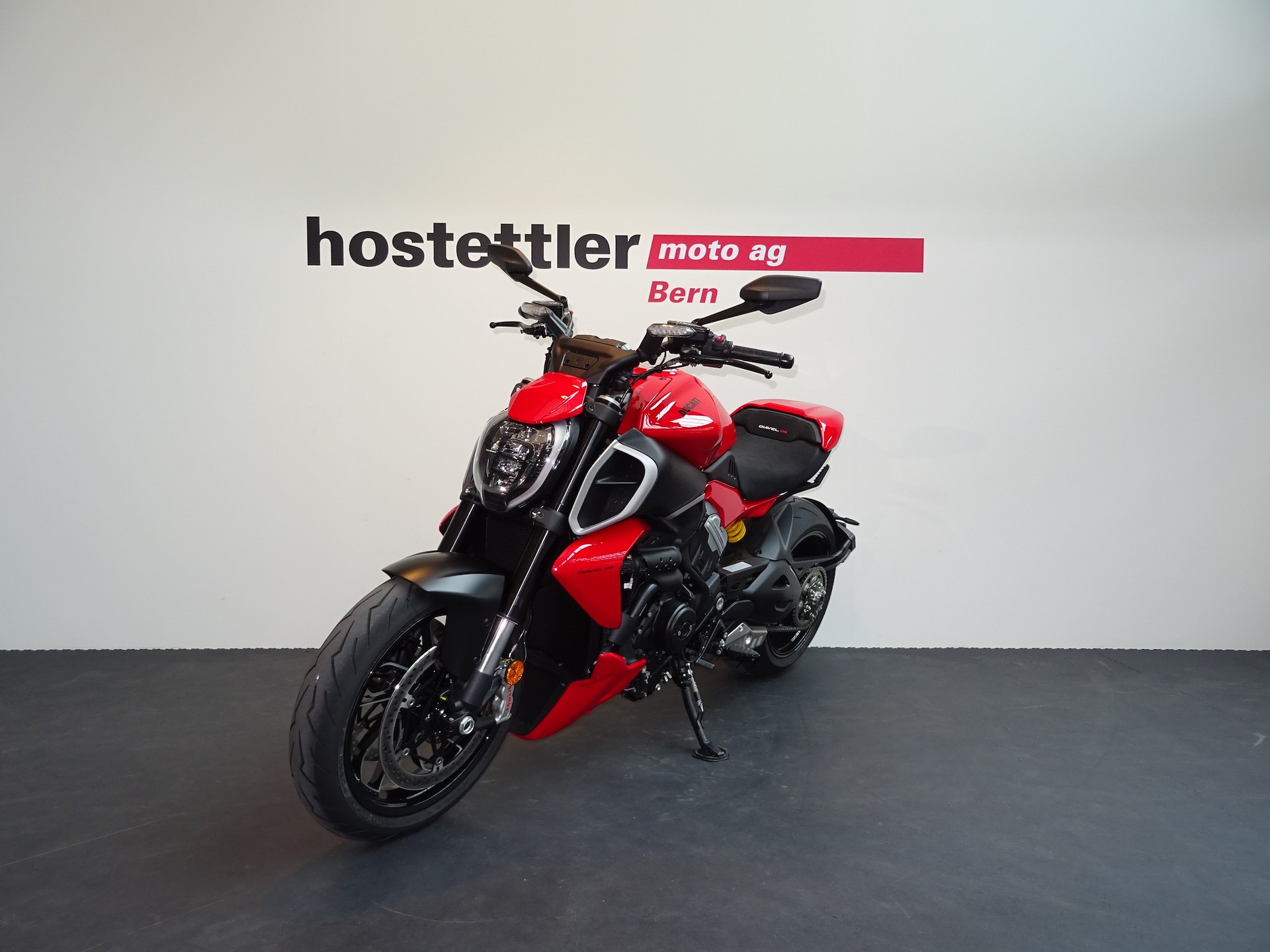 DUCATI Diavel V4-image-2
