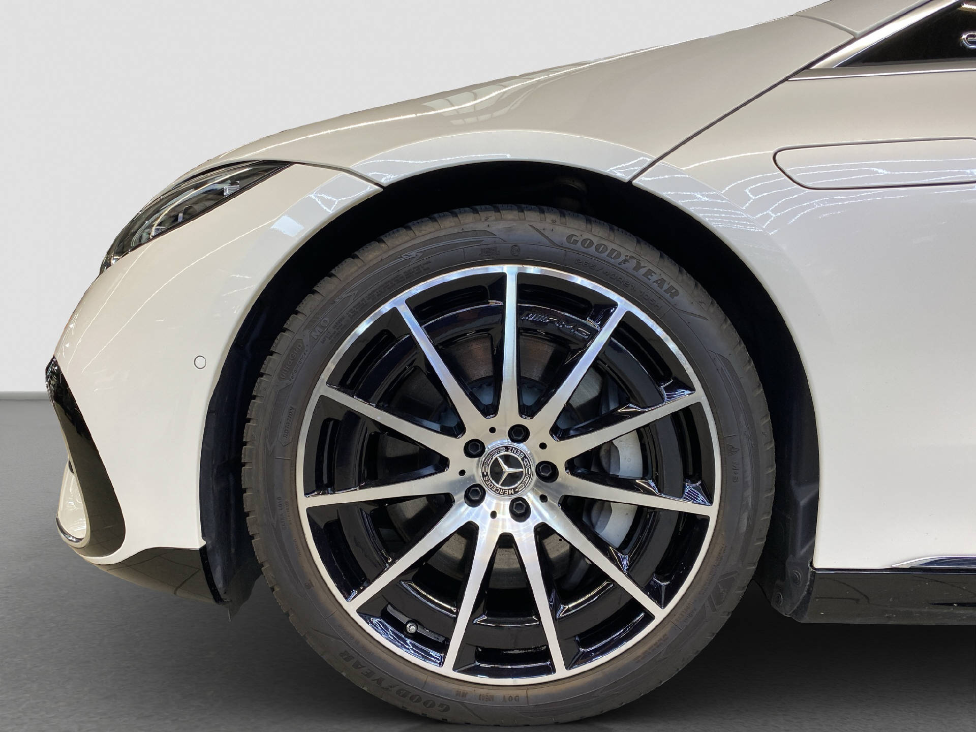 MERCEDES-BENZ EQS 580 AMG Line 4MATIC-image-6