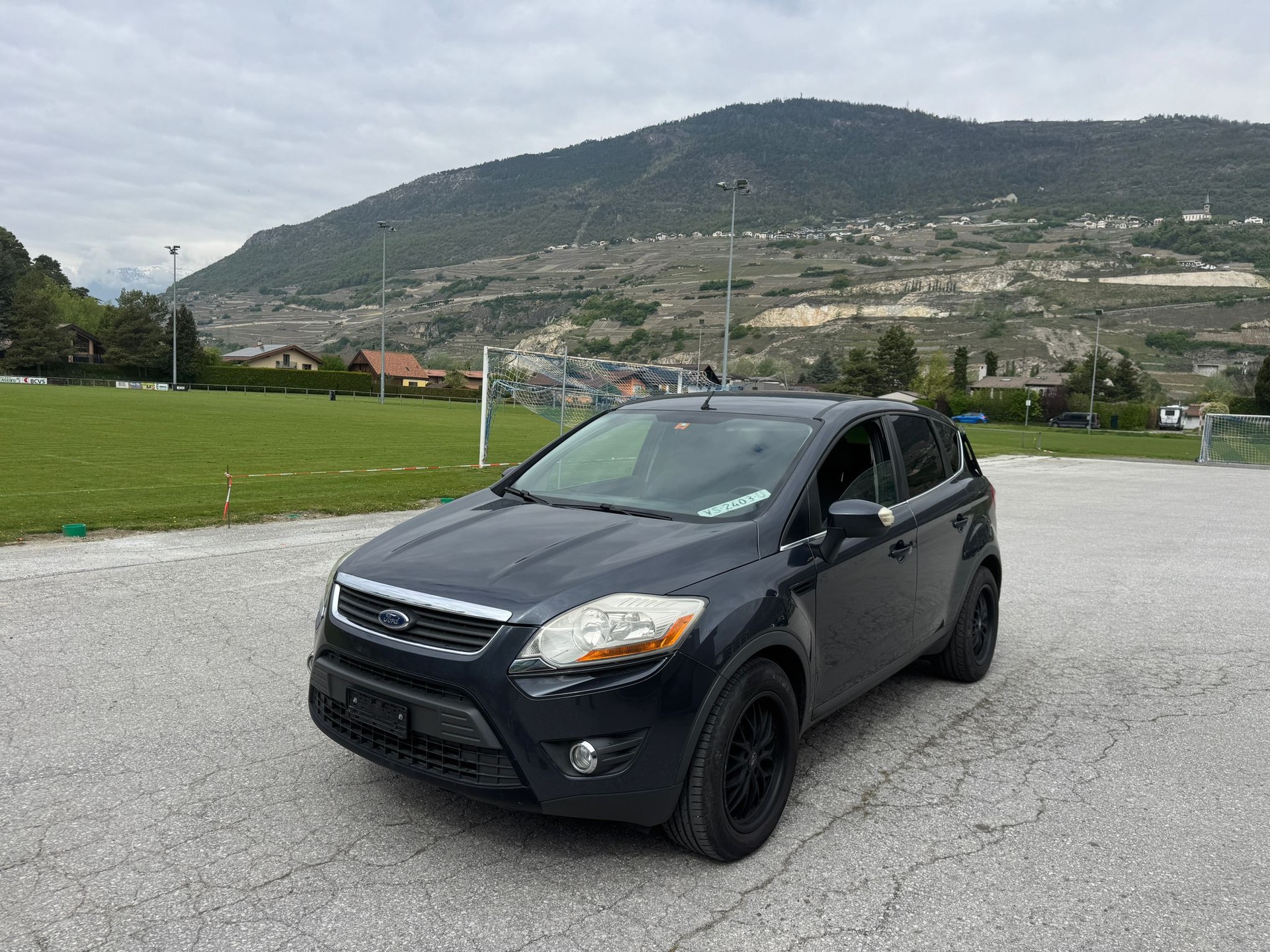 FORD Kuga 2.5 Turbo Carving 4WD-image-1