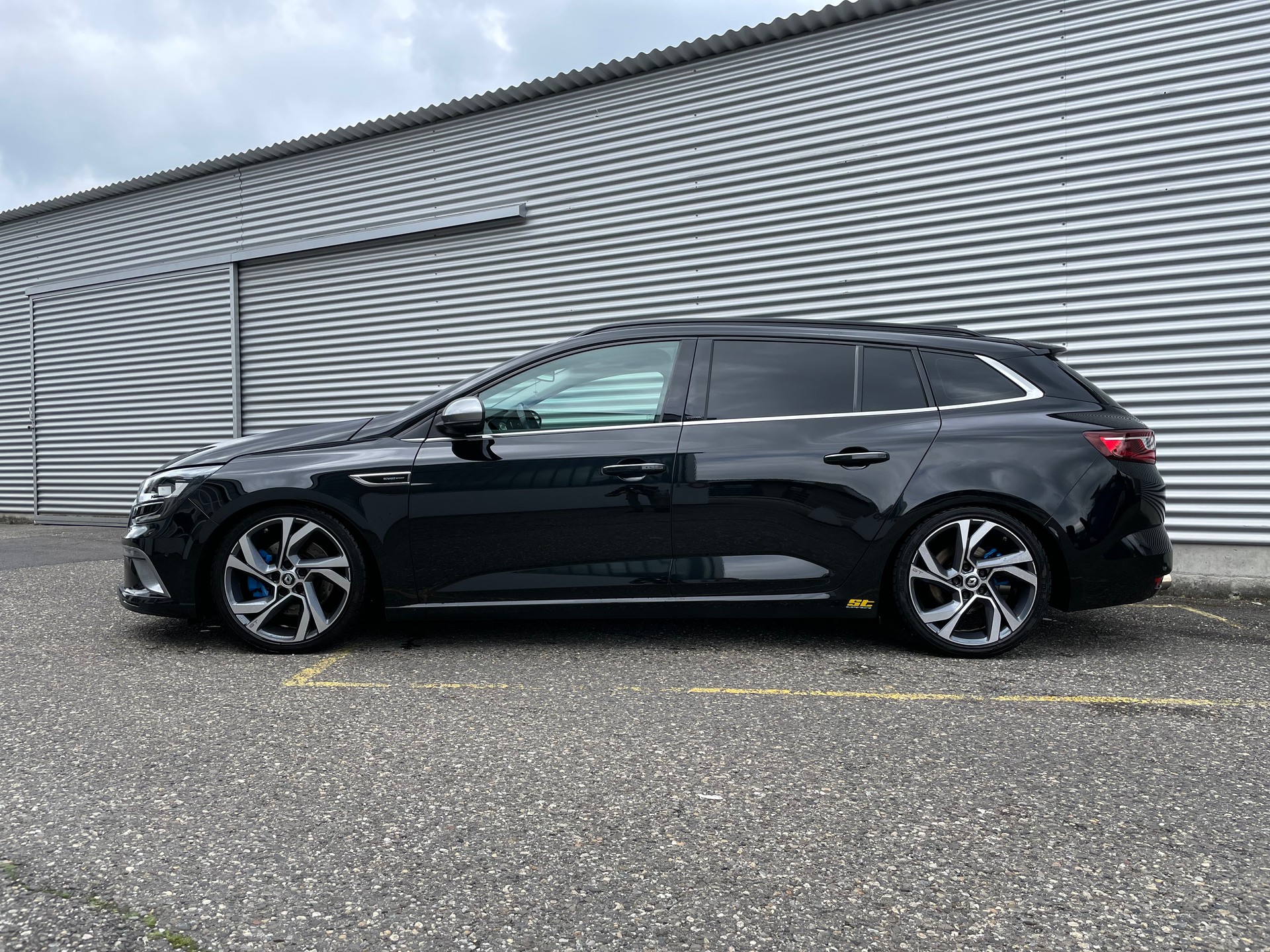 RENAULT Mégane Grandtour 1.6 16V Turbo GT Limited EDC *CH-Fahrzeug*-image-9