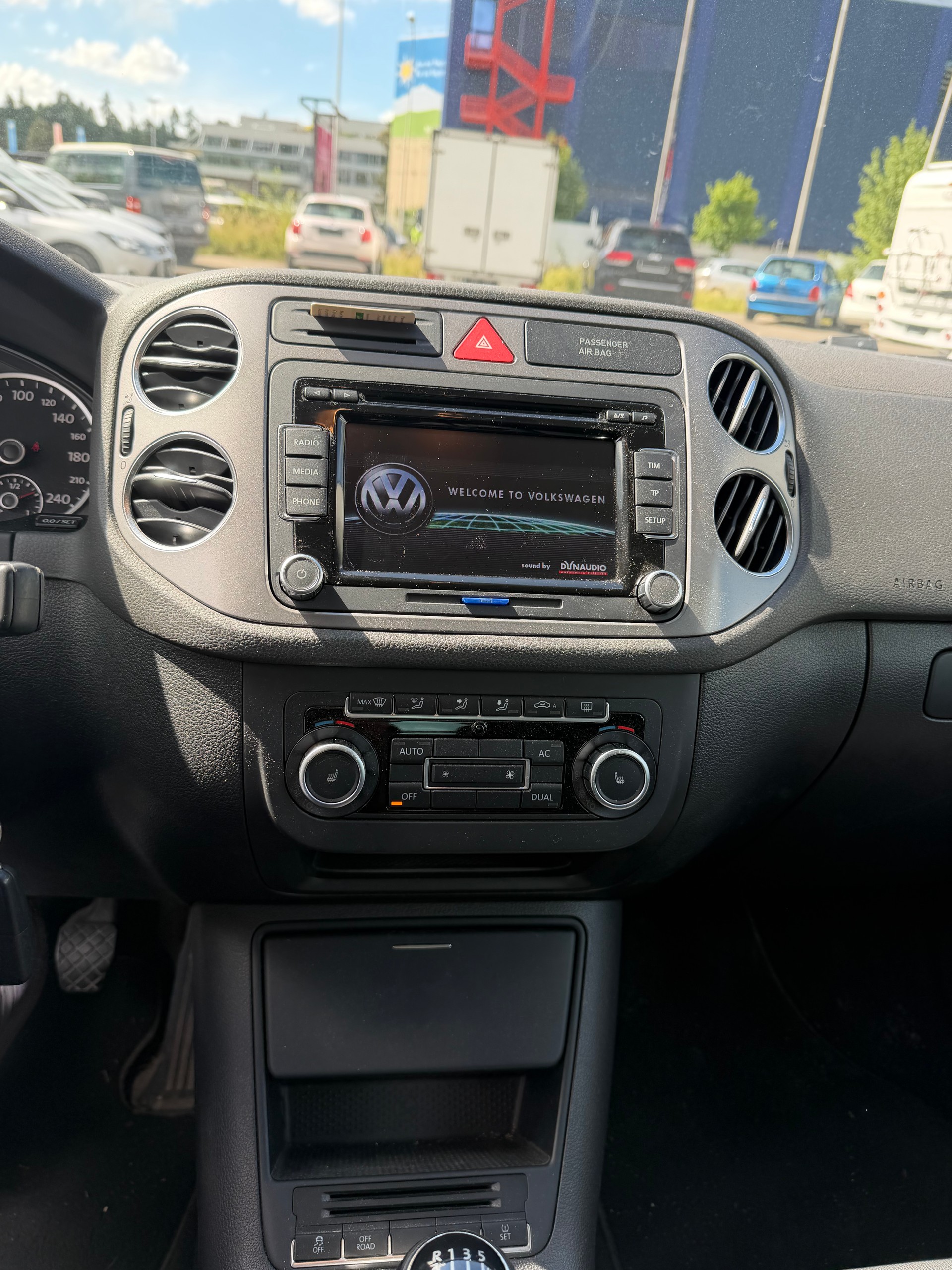 VW Tiguan 2.0 TSI Track&Field DSG-image-7
