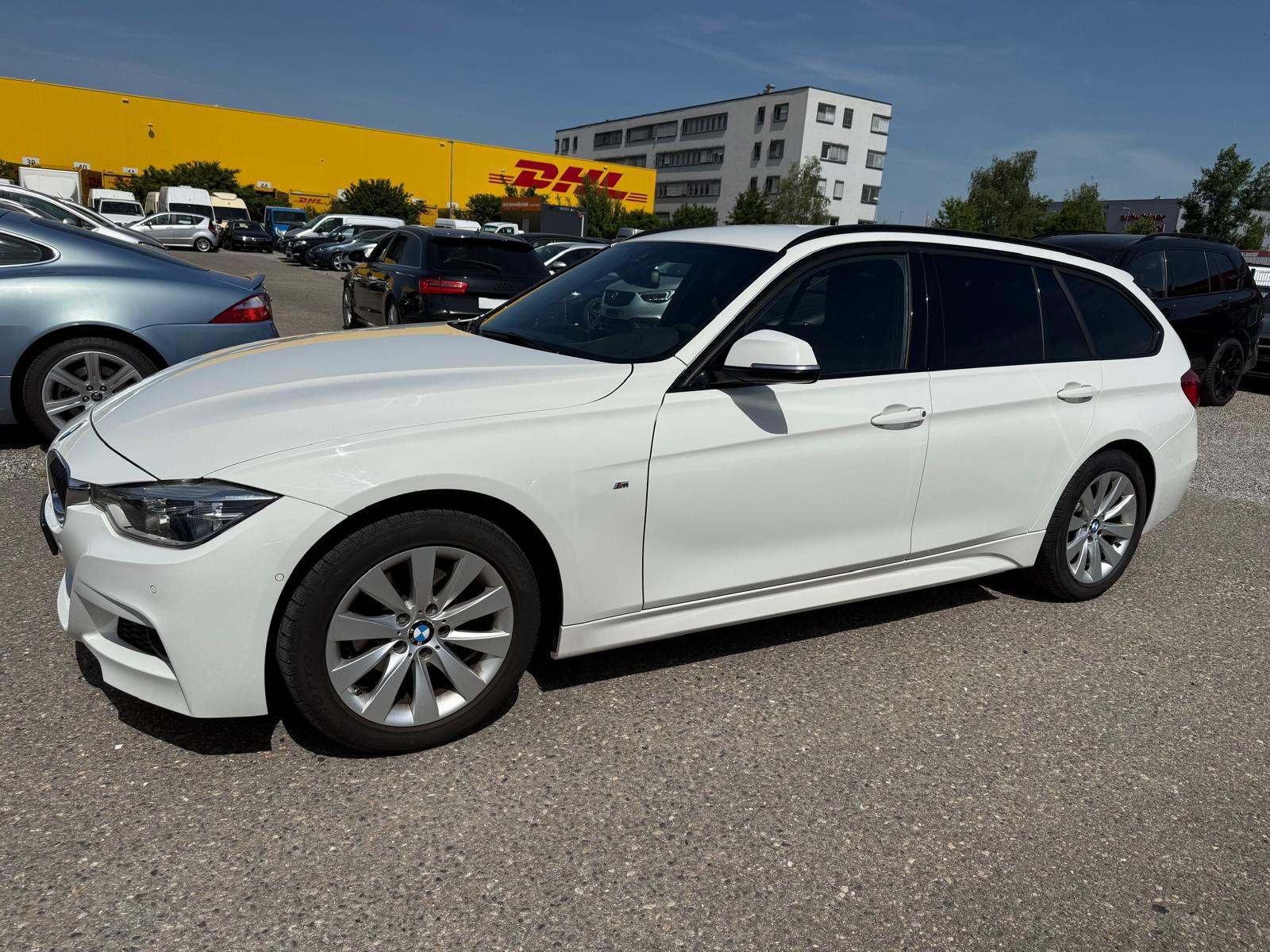 BMW 320i Essential Ed. xDrive SAG Tourin-image-6