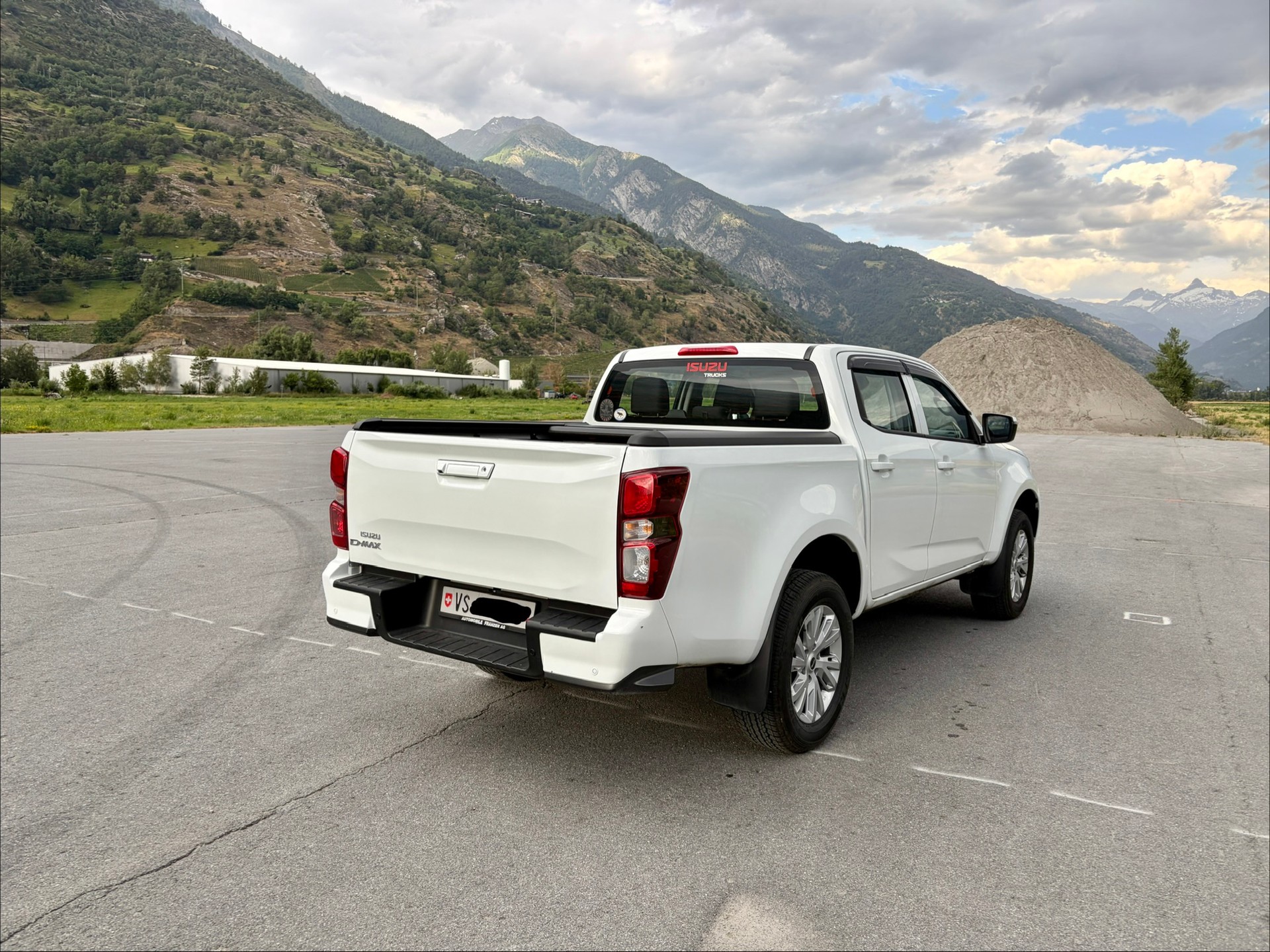 ISUZU 1.9 DDi N60 BB+ 4x4-image-2