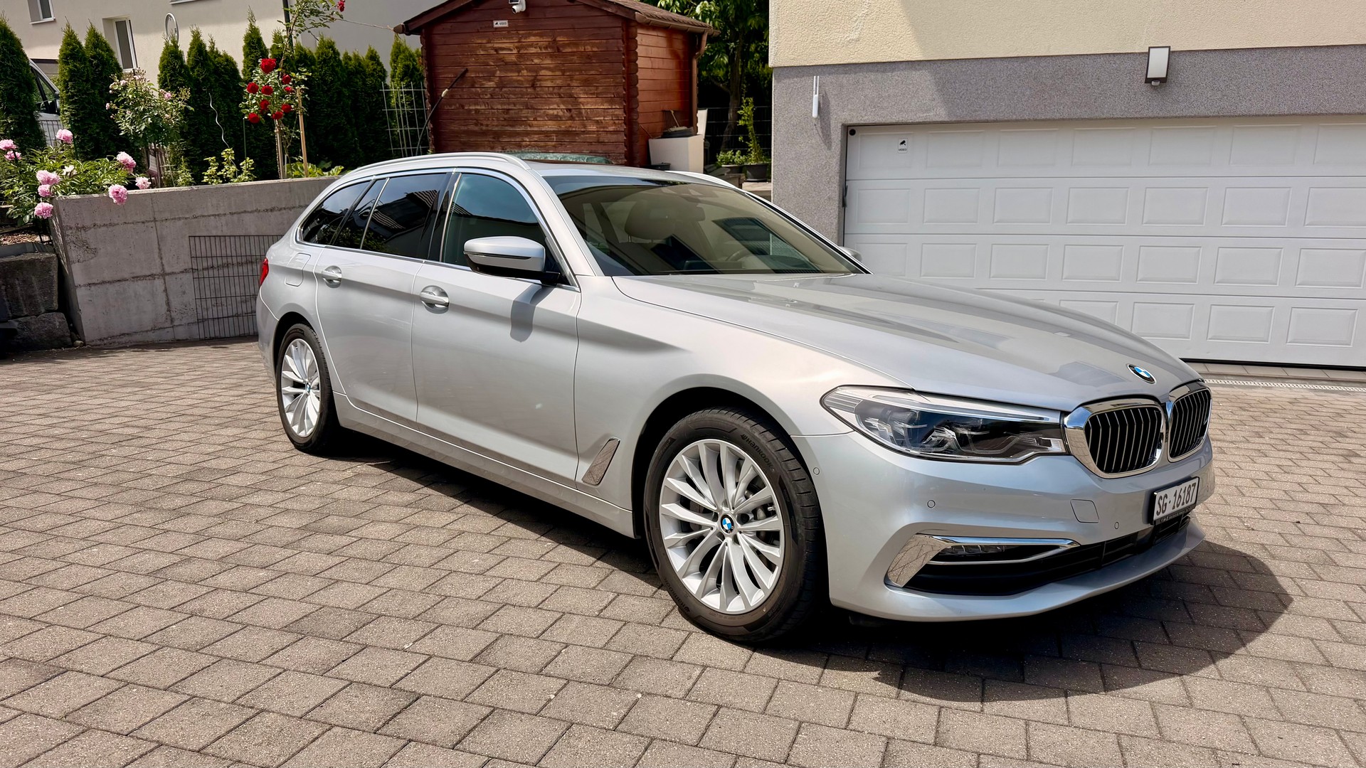 BMW 530i xDrive Luxury Line