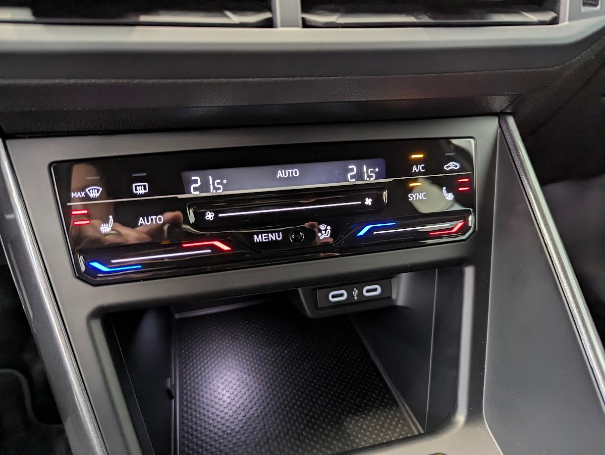 VW Polo 2.0 TSI GTI DSG*1.HAND WERKSGAR IQ-MATRIX LED SITZHEIZUNG KLIMAAUTO FULL-ASSISTS WIRELESS-APP*-image-23