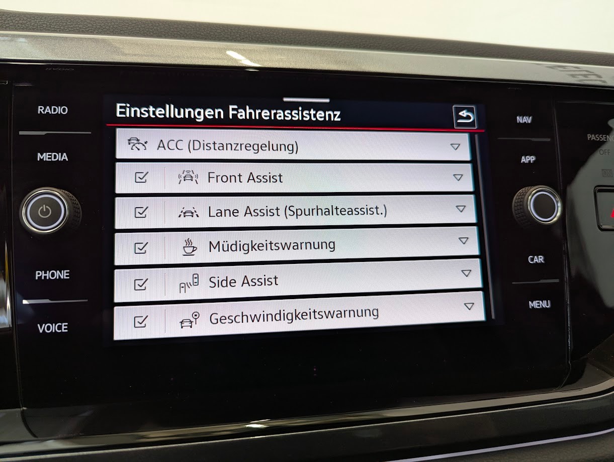 VW Polo 2.0 TSI GTI DSG*1.HAND WERKSGAR IQ-MATRIX LED SITZHEIZUNG KLIMAAUTO FULL-ASSISTS WIRELESS-APP*-image-17