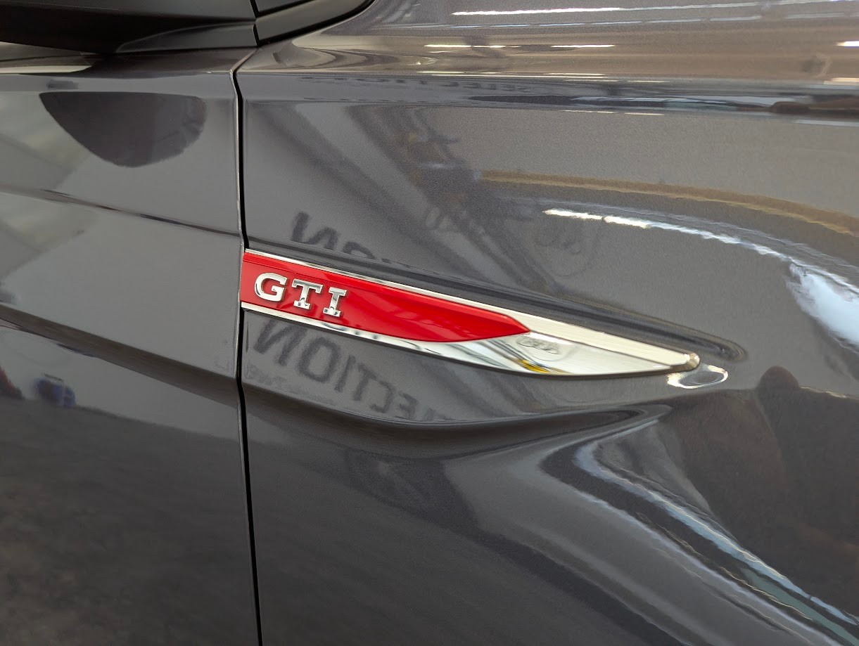 VW Polo 2.0 TSI GTI DSG*1.HAND WERKSGAR IQ-MATRIX LED SITZHEIZUNG KLIMAAUTO FULL-ASSISTS WIRELESS-APP*-showroom-element-3